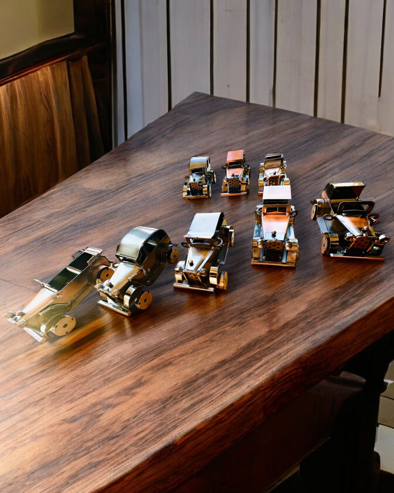 Retro Klassisches Auto, Auto, aus Eisen - Kollektion "Vintage Drive", Automodell, Personalisierung mit Gravur als Geschenk