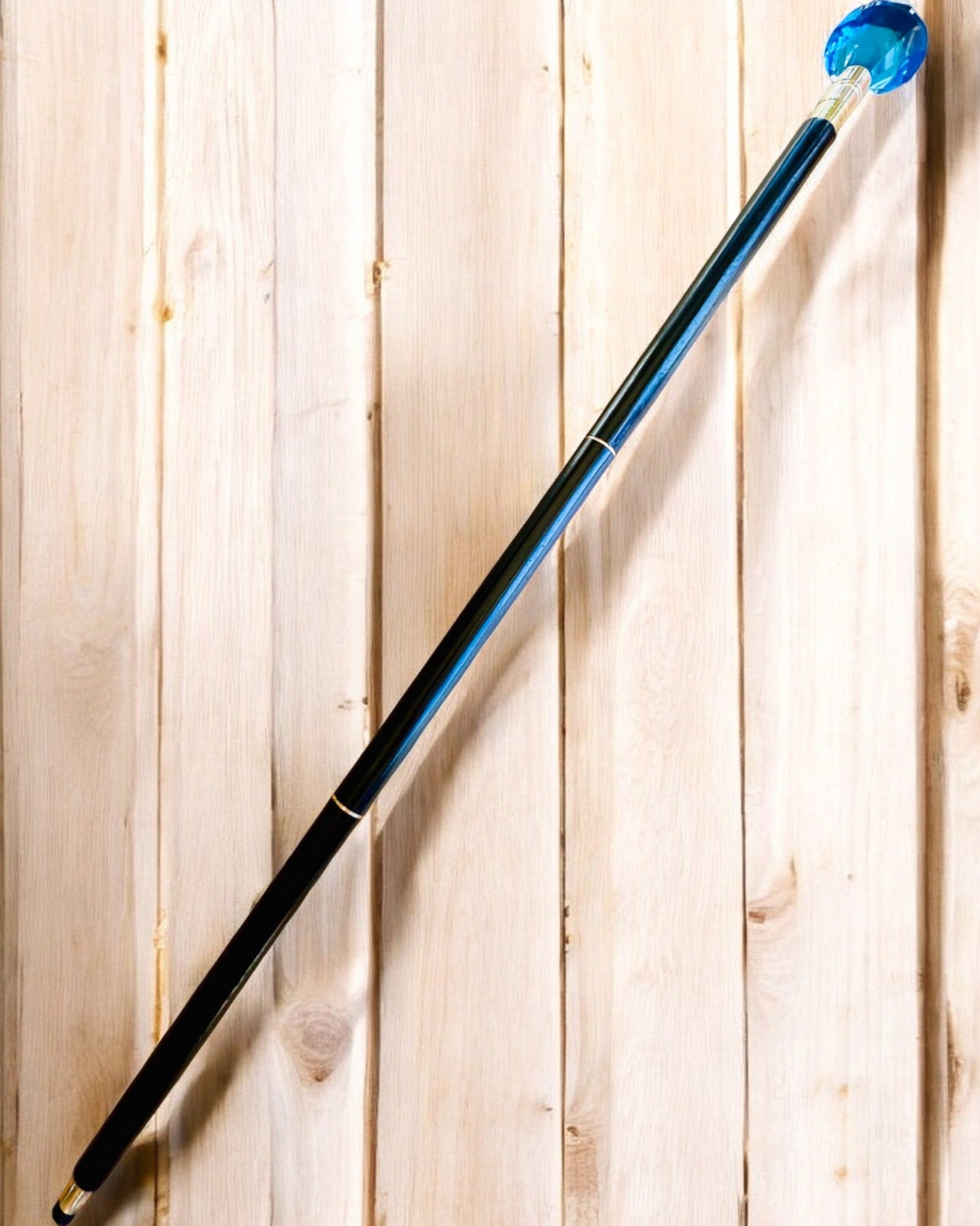 Spazierstock "Blauer Diamant" - Handgefertigt aus Holz, Gravur möglich