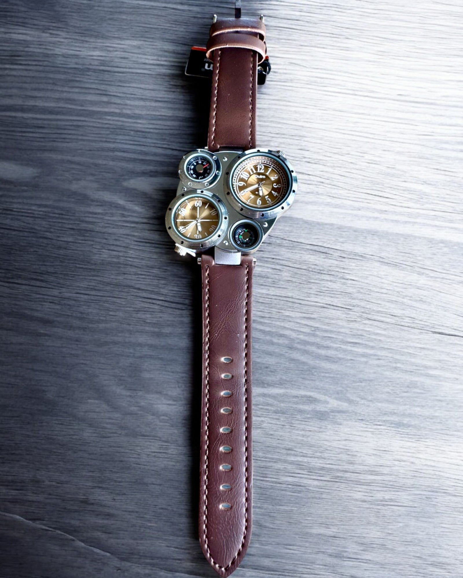 Survival-Uhr „Explorer 4in1“, Möglichkeit zur Personalisierung mit Gravur als Geschenk