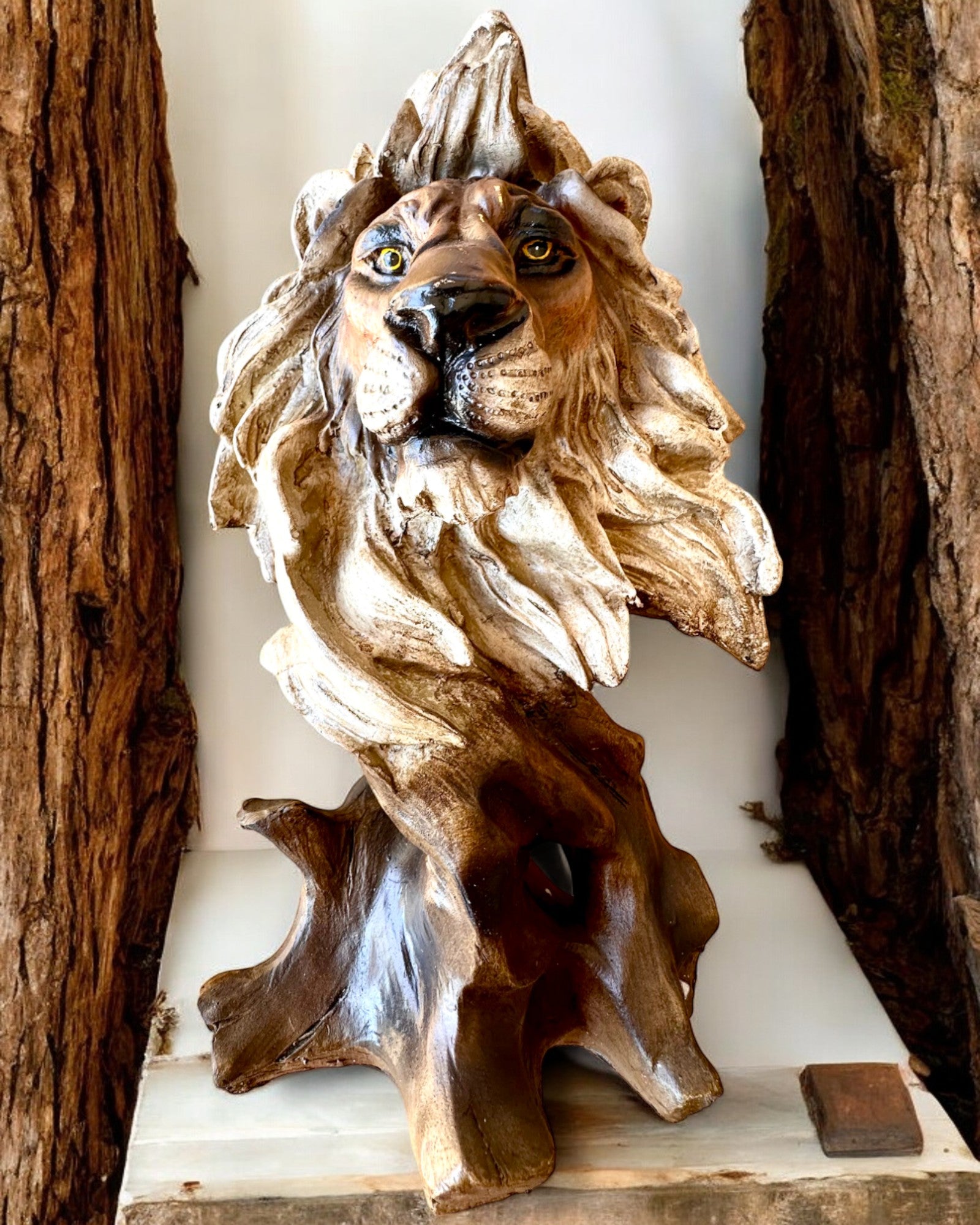 Löwenmut Figur aus Harz, 28 cm Höhe, mit Gravuroption als Geschenk