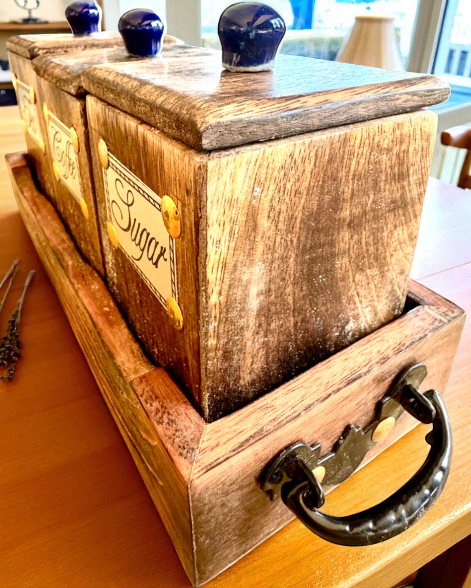 Set Royal Trio – Tee, Kaffee, Zucker aus Shisham-Holz, handgefertigt, mit Gravuroption als Geschenk