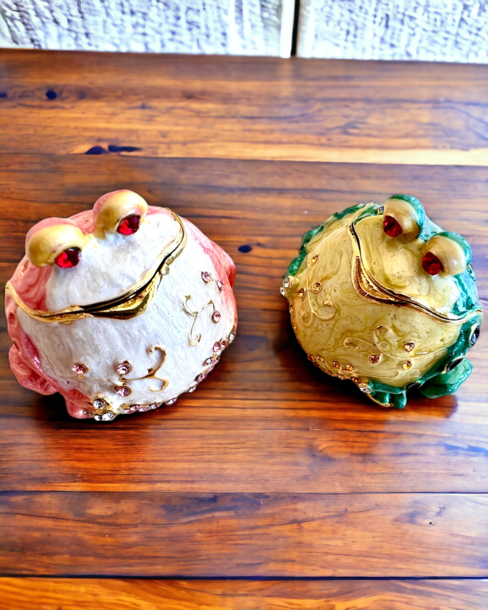 Elegante dekorative Schatulle "Froschschatz" als Geschenk mit Personalisierung, mit Gravuroption