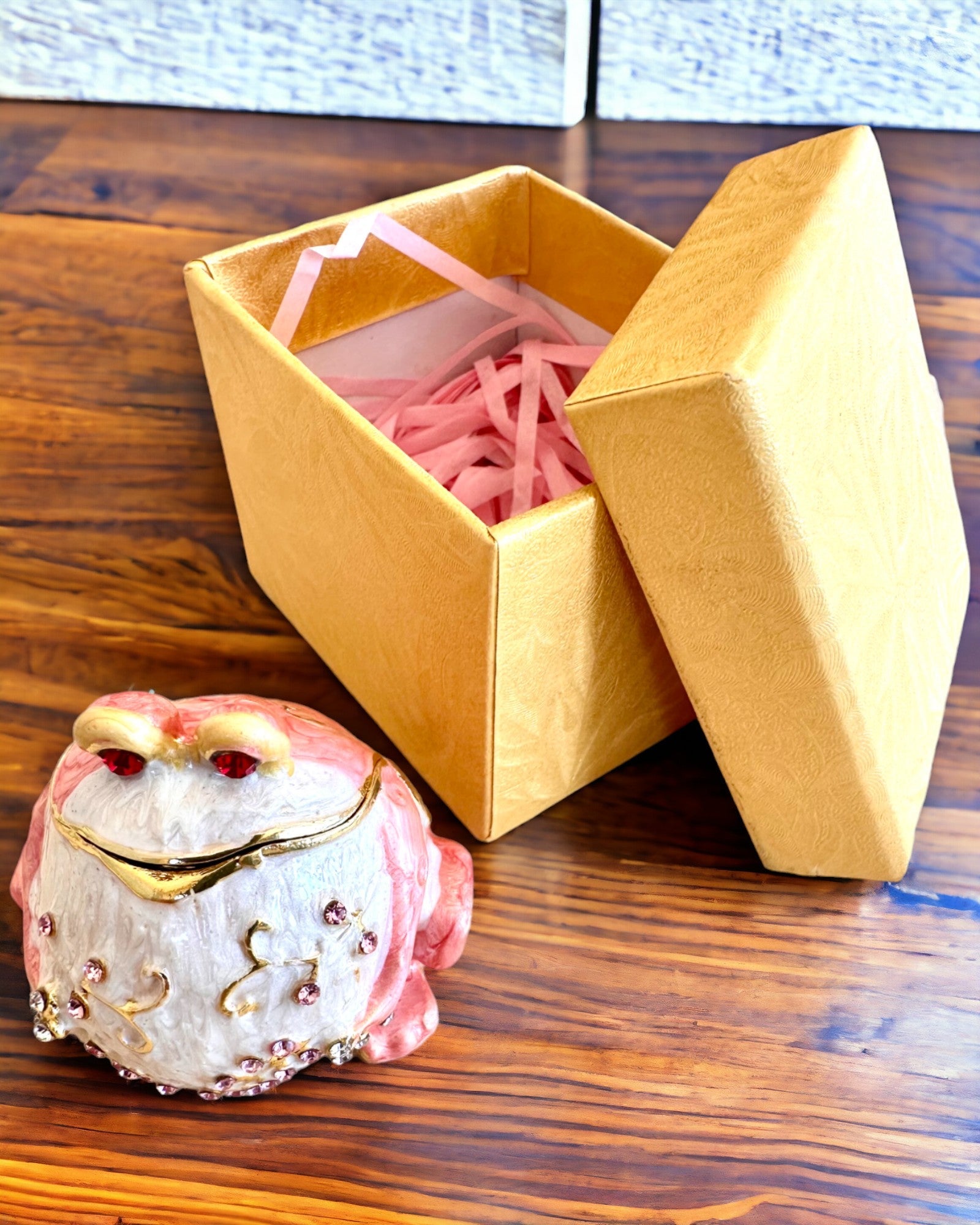 Elegante dekorative Schatulle "Froschschatz" als Geschenk mit Personalisierung, mit Gravuroption