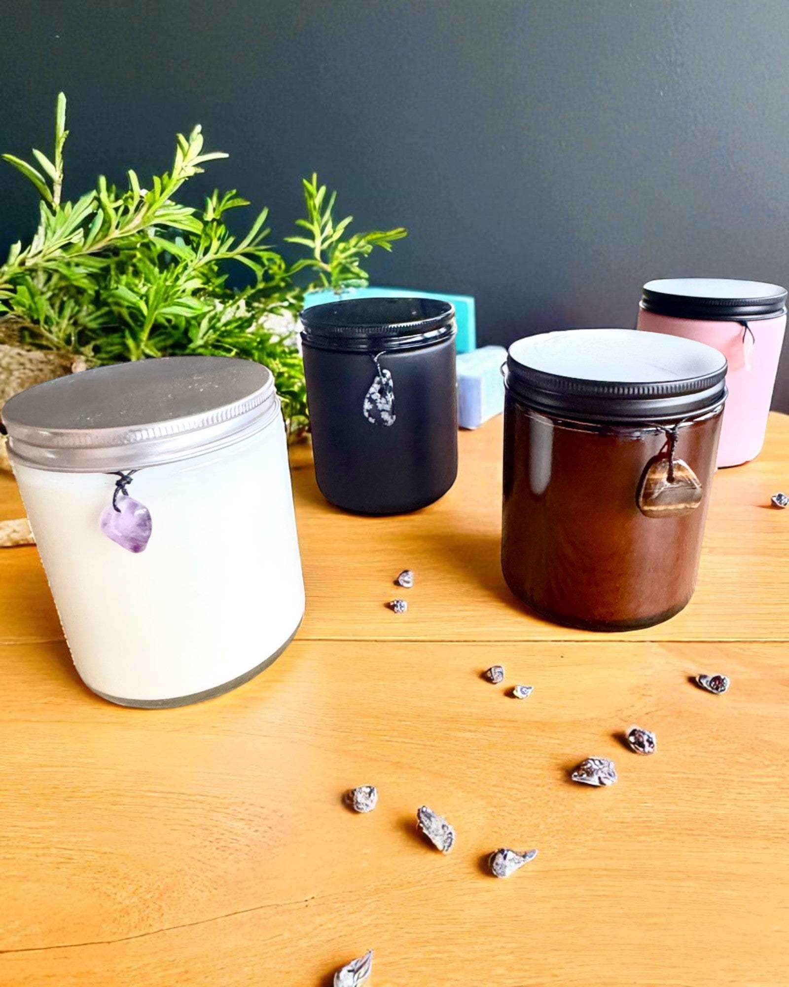 Intentionale Sojakerze Obsidian – Selbstbewusstsein und innere Stärke, 250 ml, personalisierbar als Geschenk