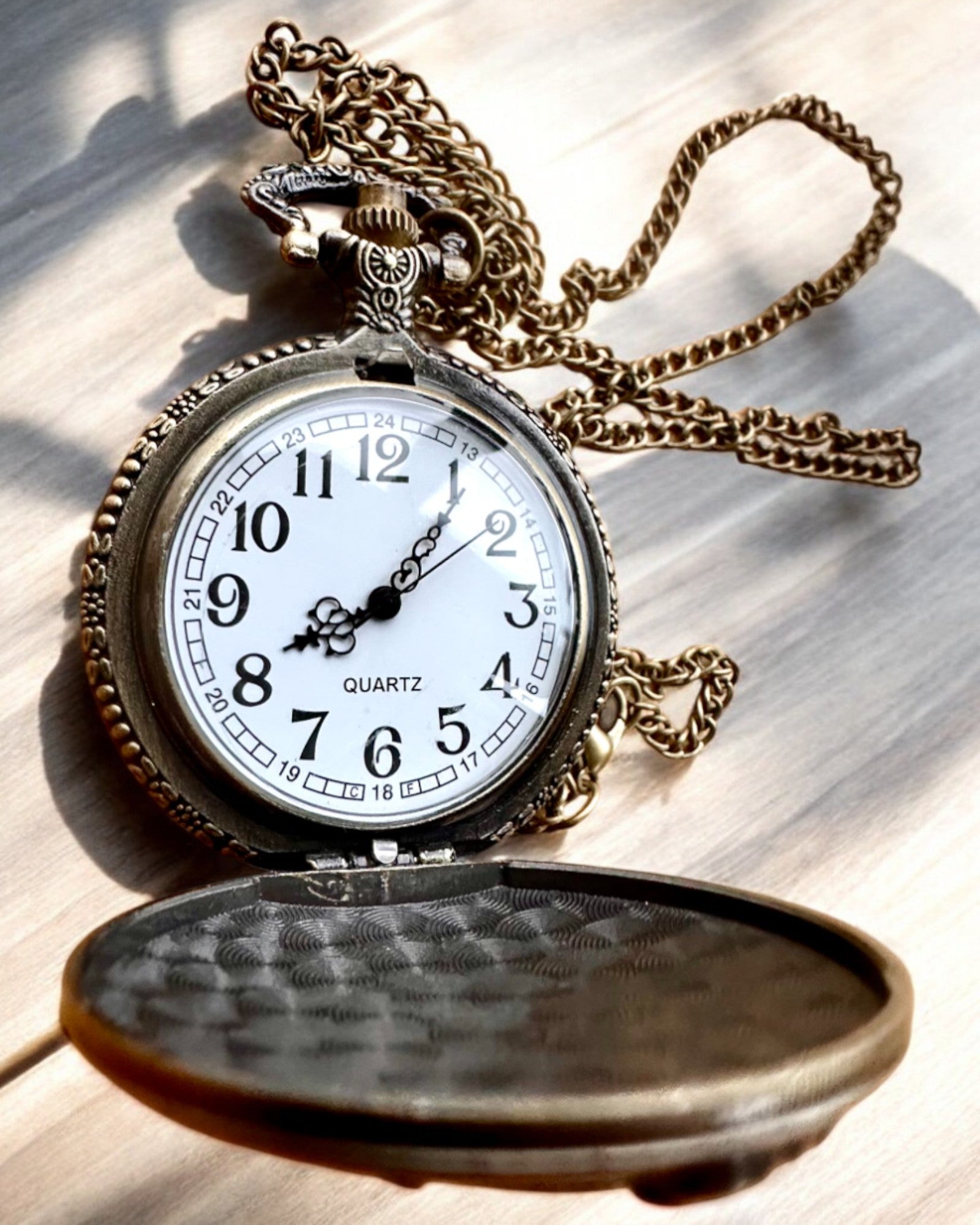 Taschenuhr Zeitlokomotive mit Gravur, als Geschenk, Zugmotiv
