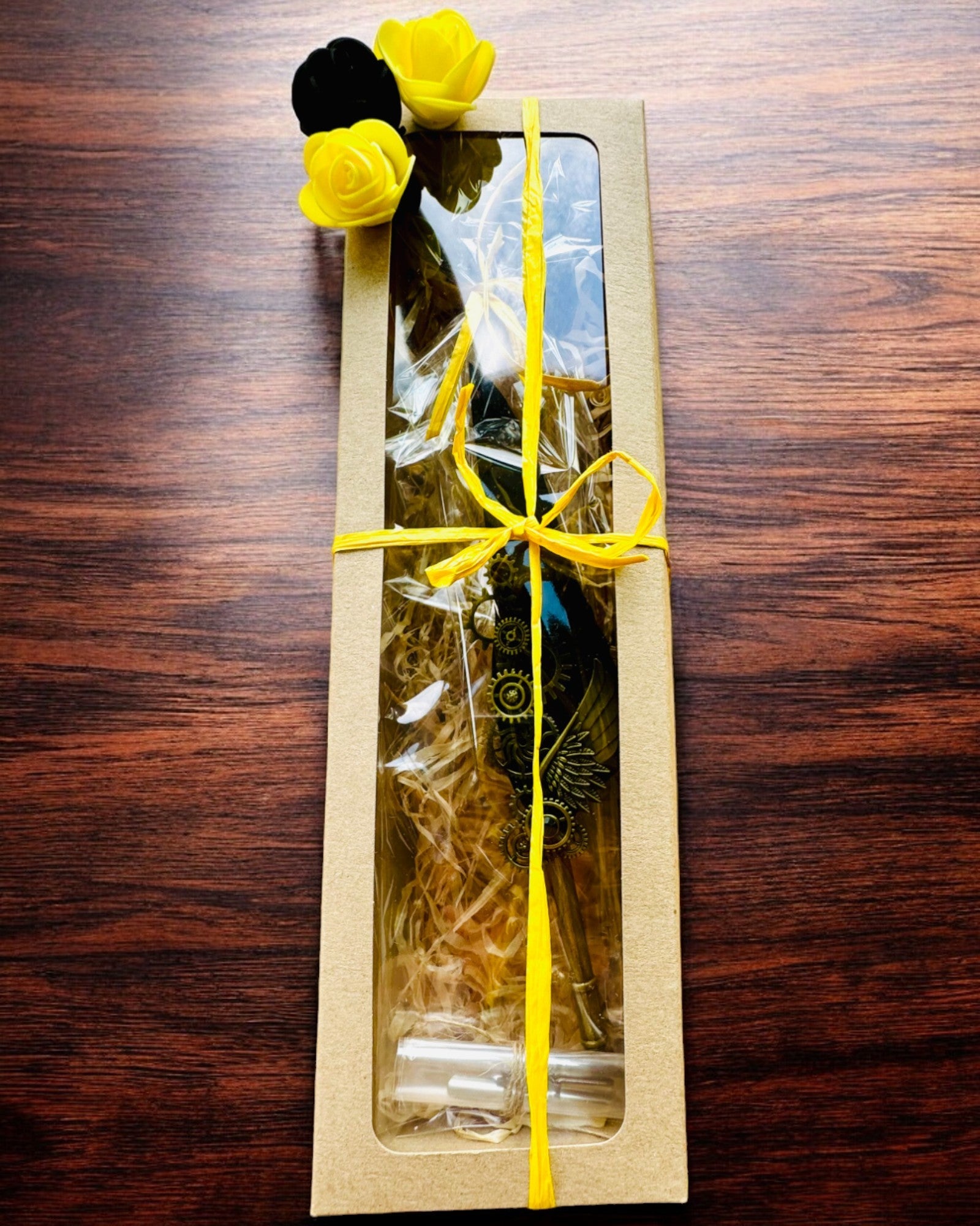 Kalligrafiefeder "Steampunk Eleganz" mit Truthahnfeder - Handgefertigt, 5 Varianten zur Auswahl, Personalisierung mit Gravur als Geschenk