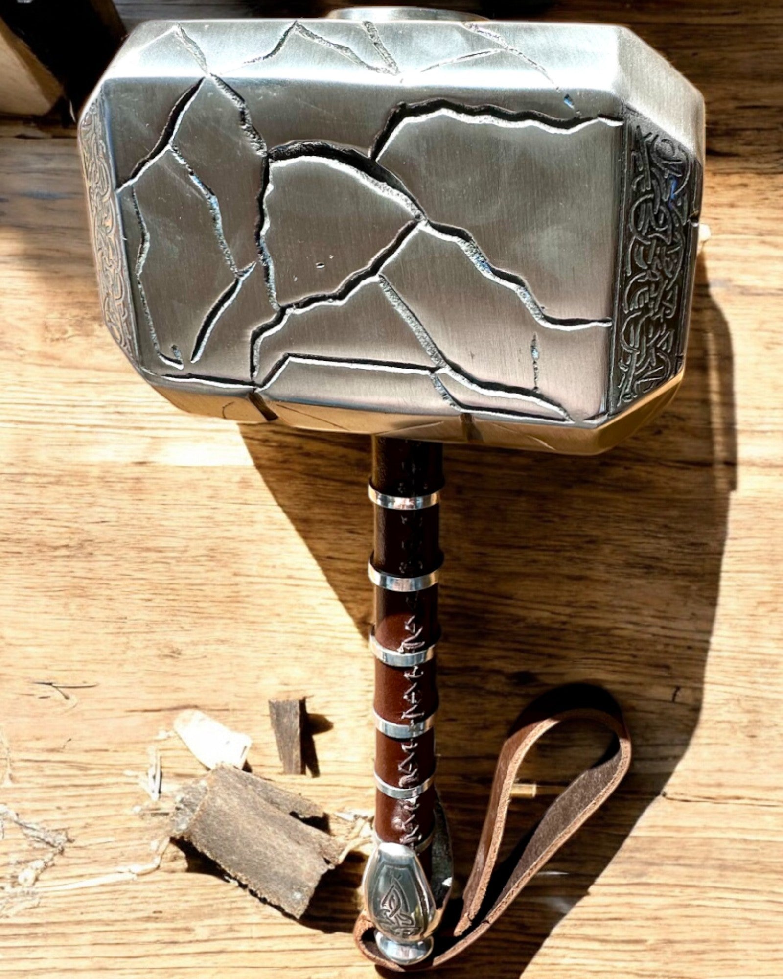 Thors Hammer "Chief" - Handgefertigter Handwerkshammer, Personalisierung mit Gravur als Geschenk
