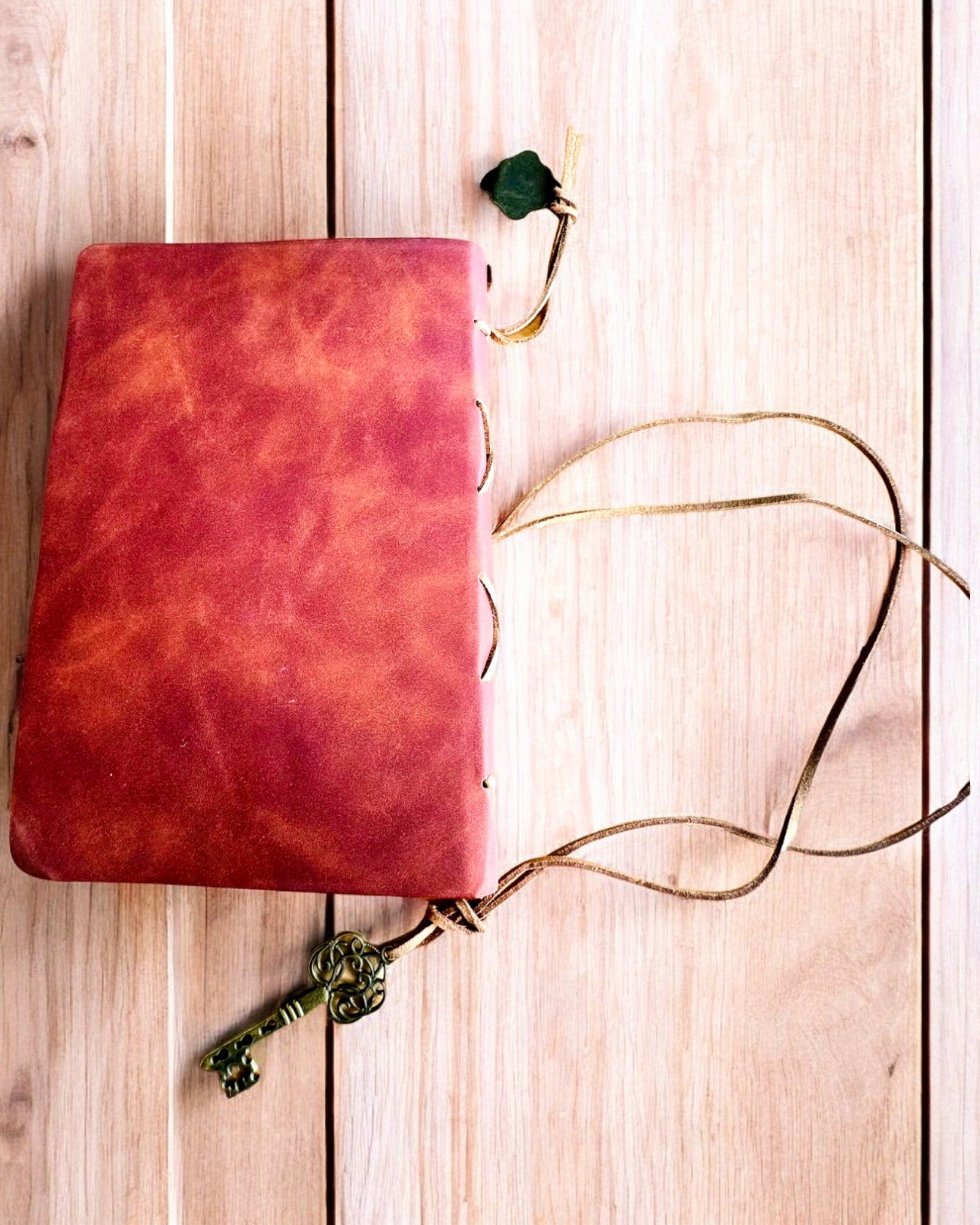 Vintage-Notizbuch "Schlüssel der Vergangenheit" - Gravur als Geschenk möglich, Notizbuch