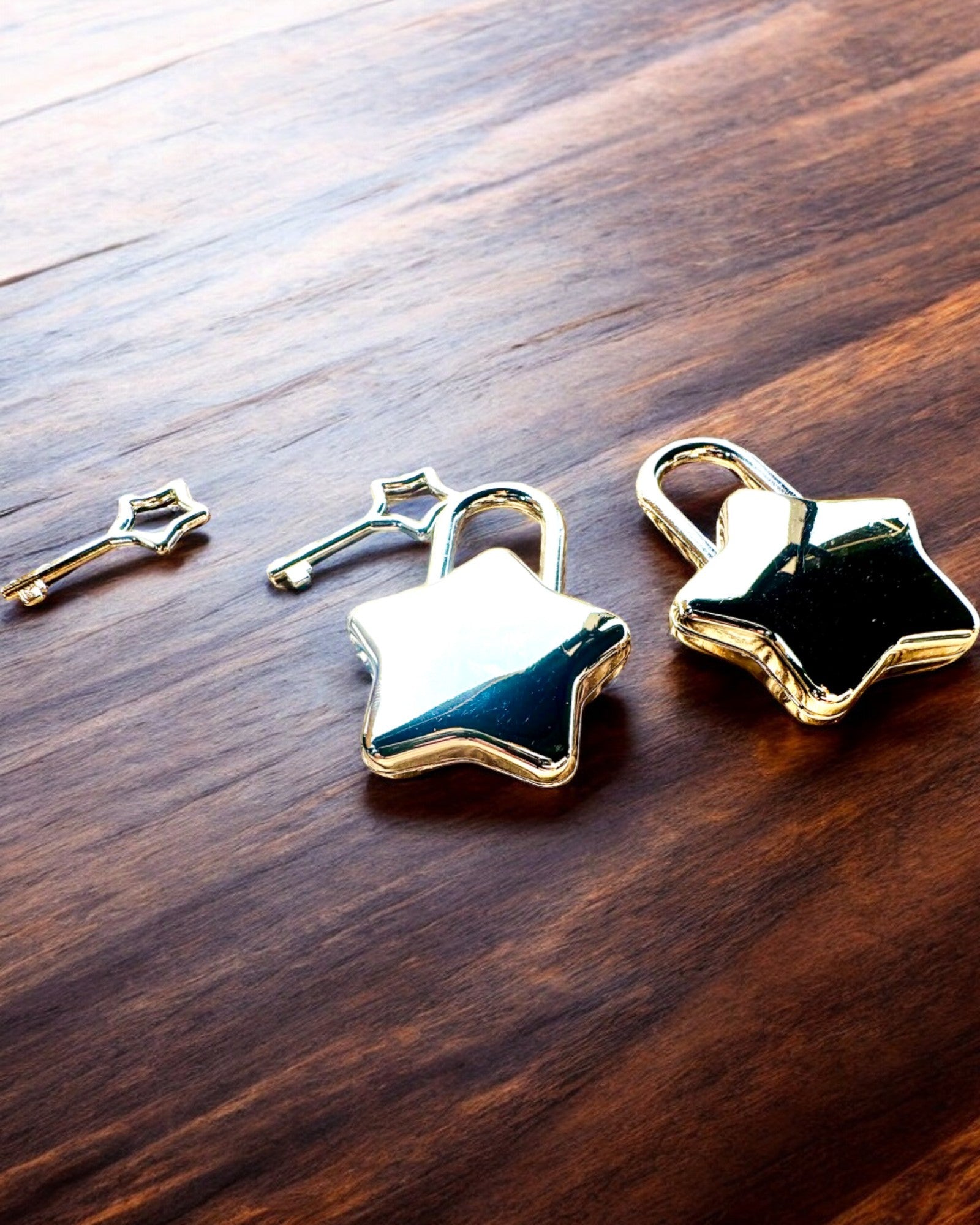 2 Sternen-Mini-Schlösser mit Gravur – Sichern Sie Ihre Träume, personalisiert als Geschenk, 2 Farbvarianten zur Auswahl