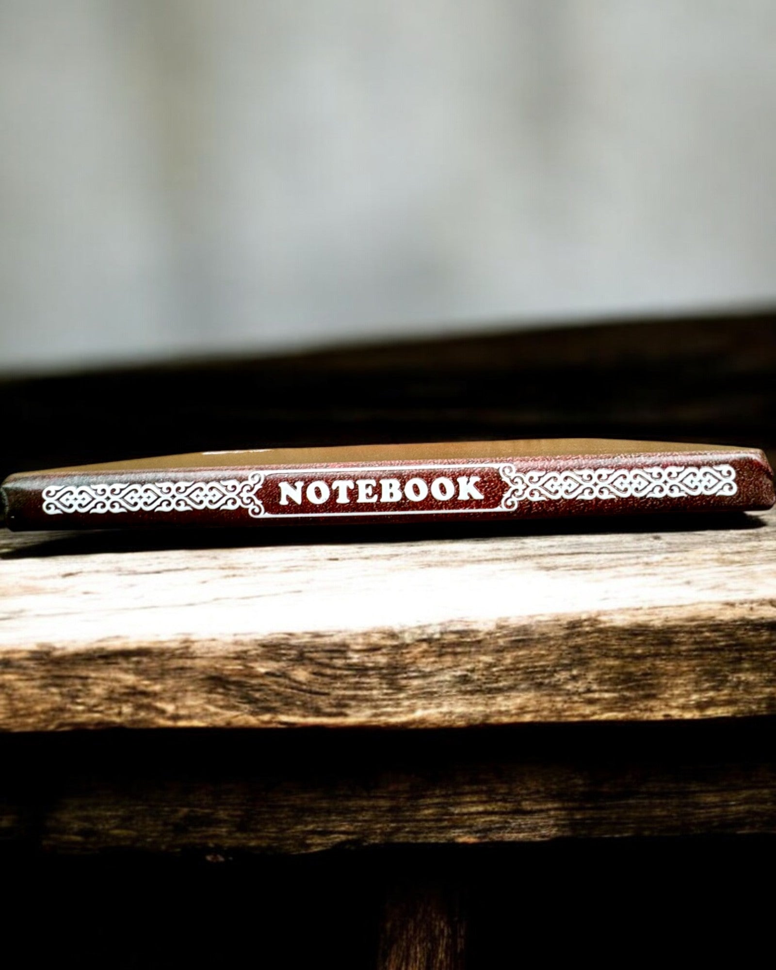 Waldhirsch Notizbuch mit Hirschmotiv, A5 - Personalisierung mit Gravur als Geschenk