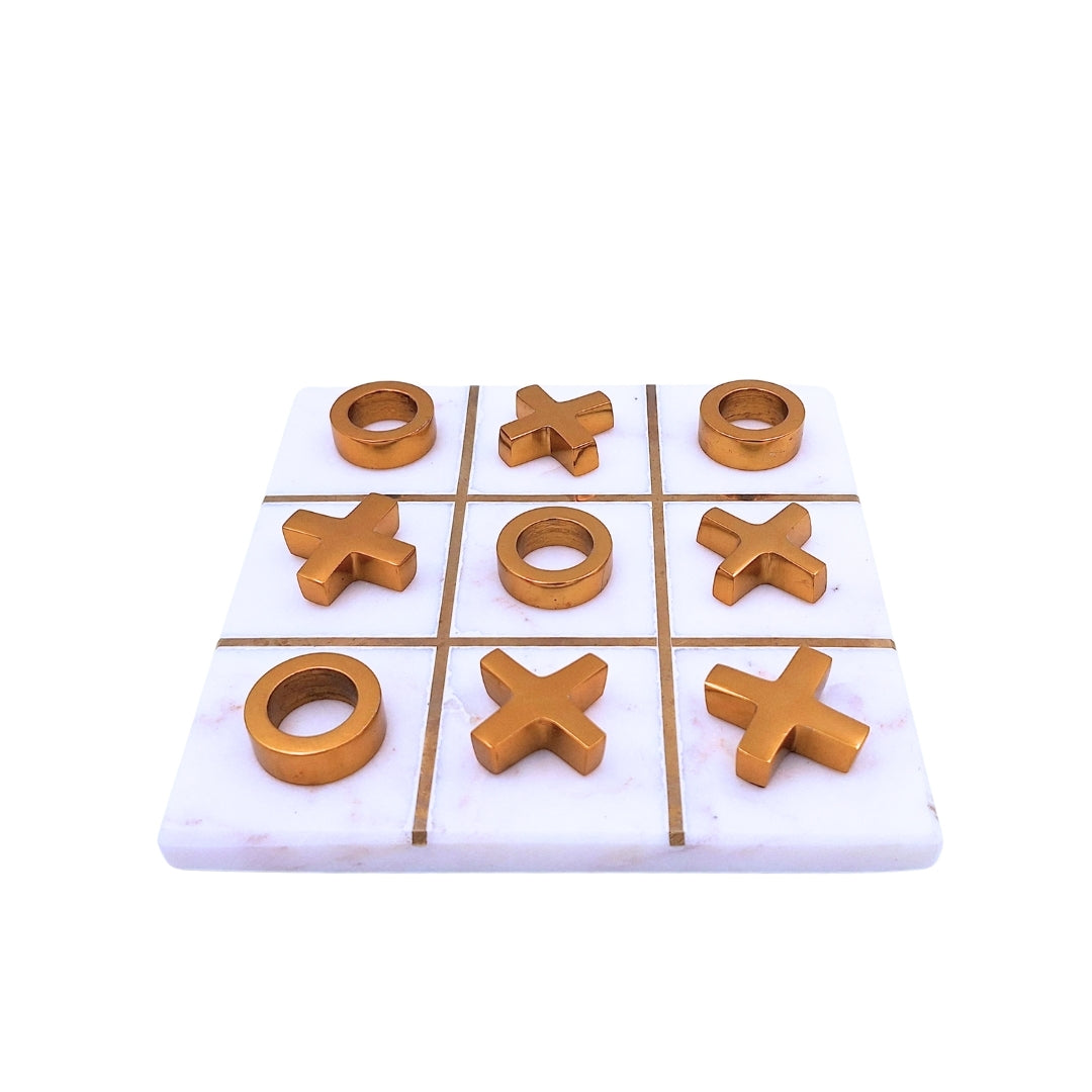 Tic-Tac-Toe auf Marmorsockel – 1598