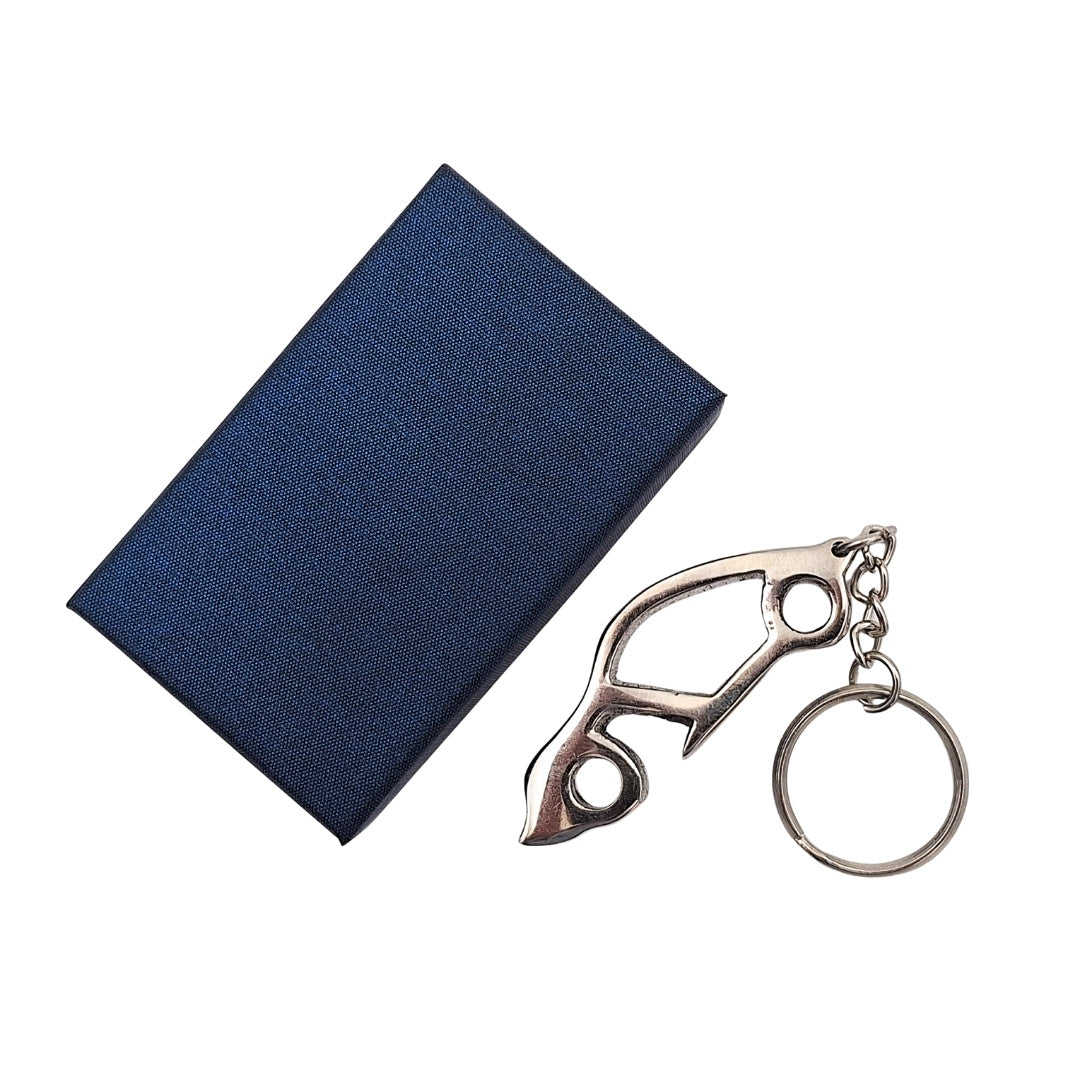Metall-Schlüsselanhänger Auto Flaschenöffner mit Gravur in eleganter Geschenkbox