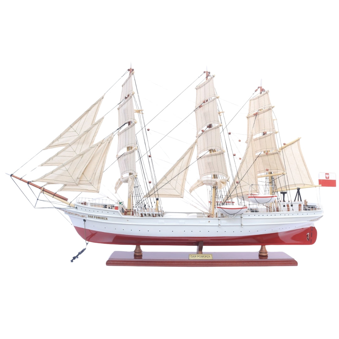 Exklusives Segelschiffmodell Dar Pomorza 82 cm mit Möglichkeit zur Personalisierung durch Gravur
