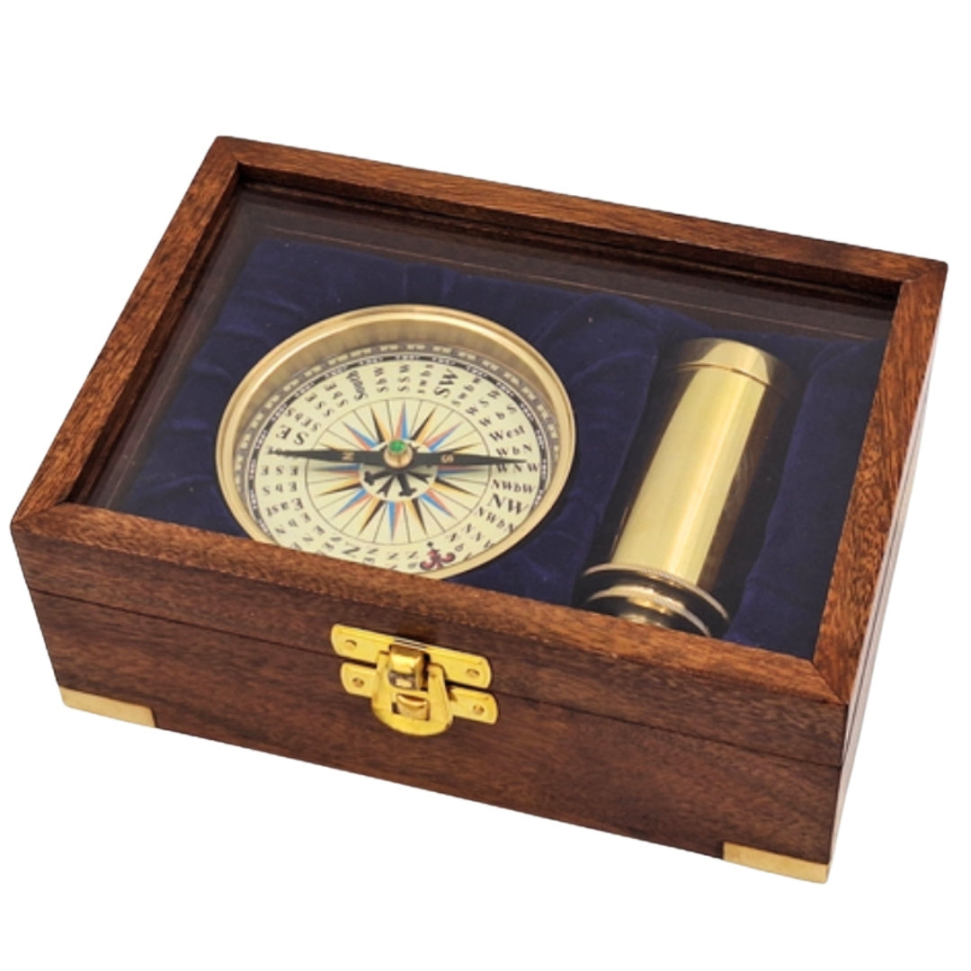 Geschenkset mit Messingkompass und Fernrohr in eleganter Holzschachtel mit Gravur