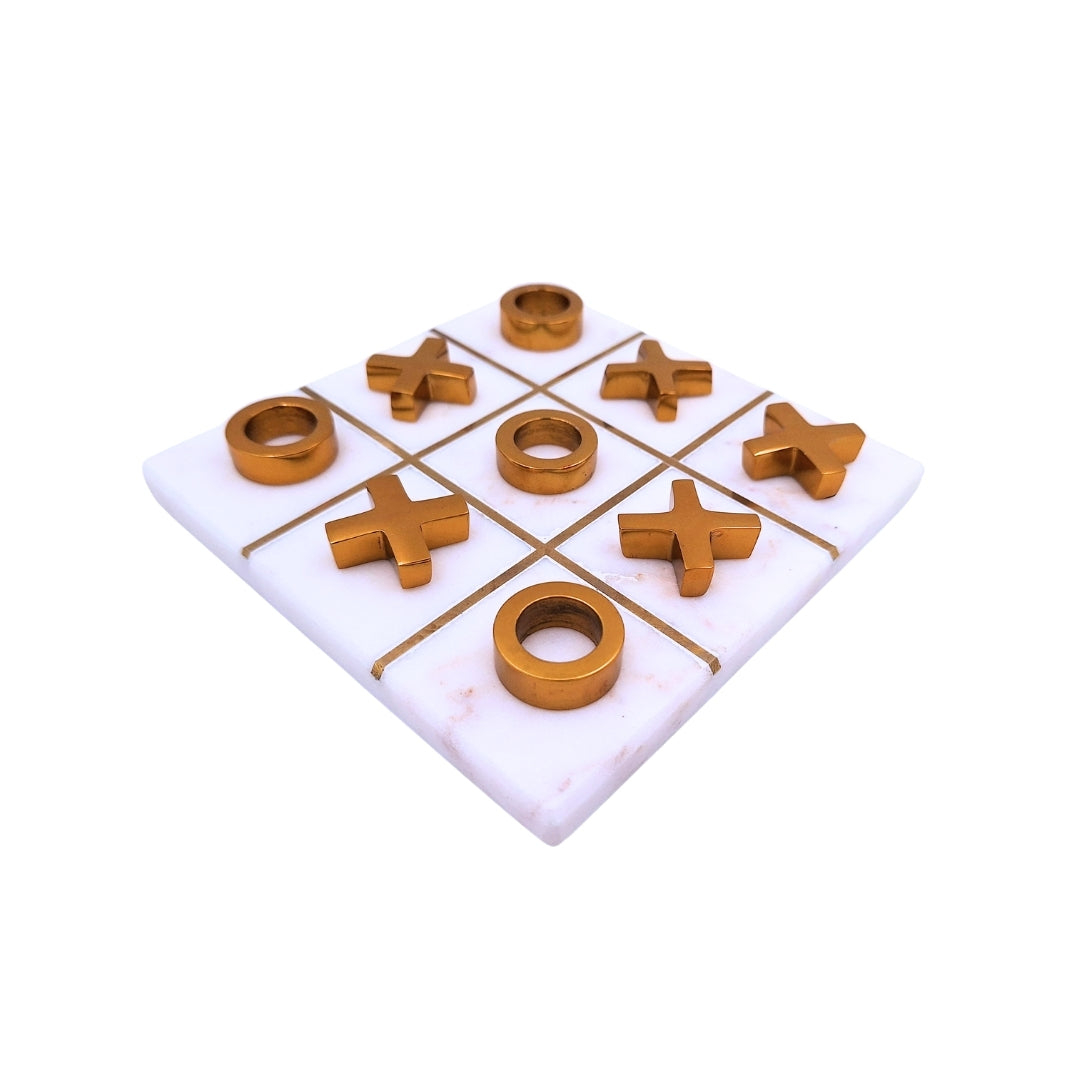 Tic-Tac-Toe auf Marmorsockel – 1598
