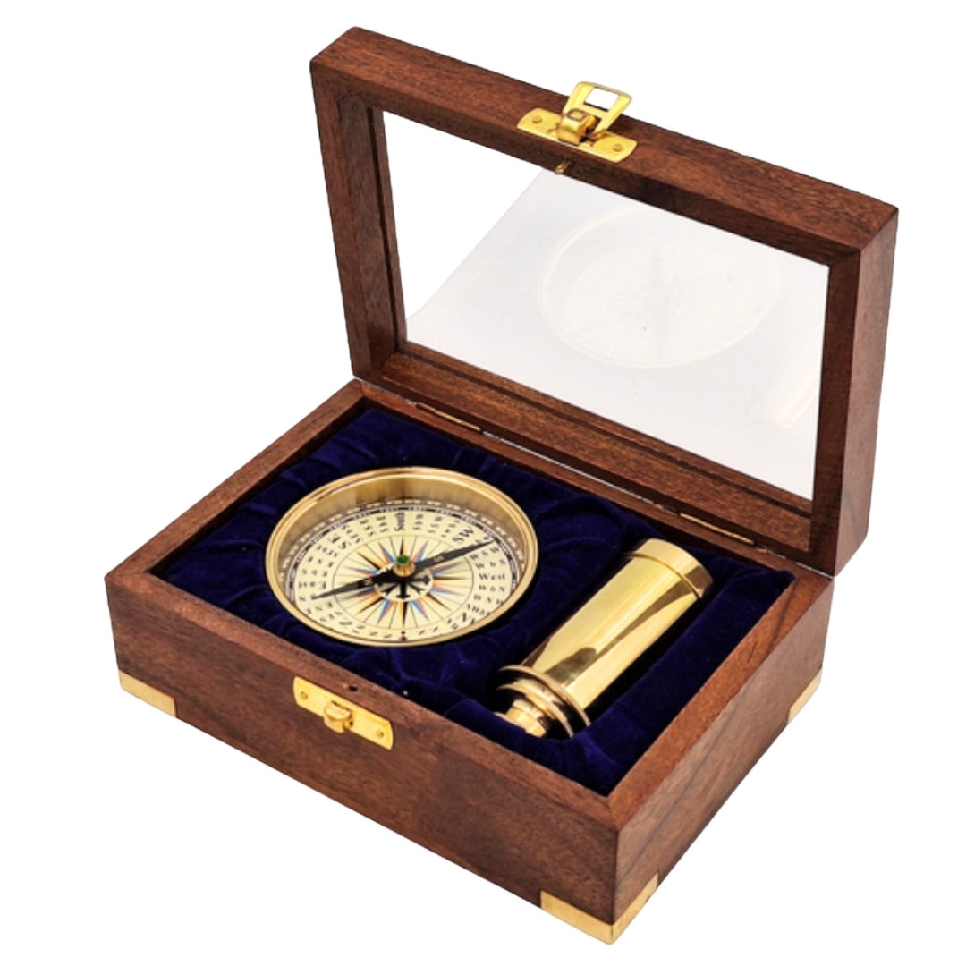 Geschenkset mit Messingkompass und Fernrohr in eleganter Holzschachtel mit Gravur