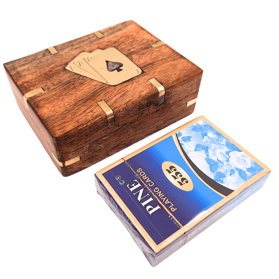 Kartenspiel in Holzbox mit Messingverzierungen - CS-005