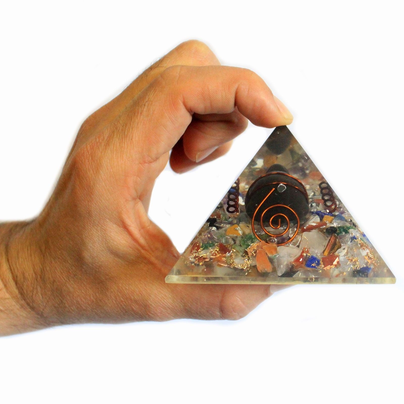 Mittlere Orgonit-Pyramide 60mm mit Edelstein-Chips, Kupfer und Schildkröte