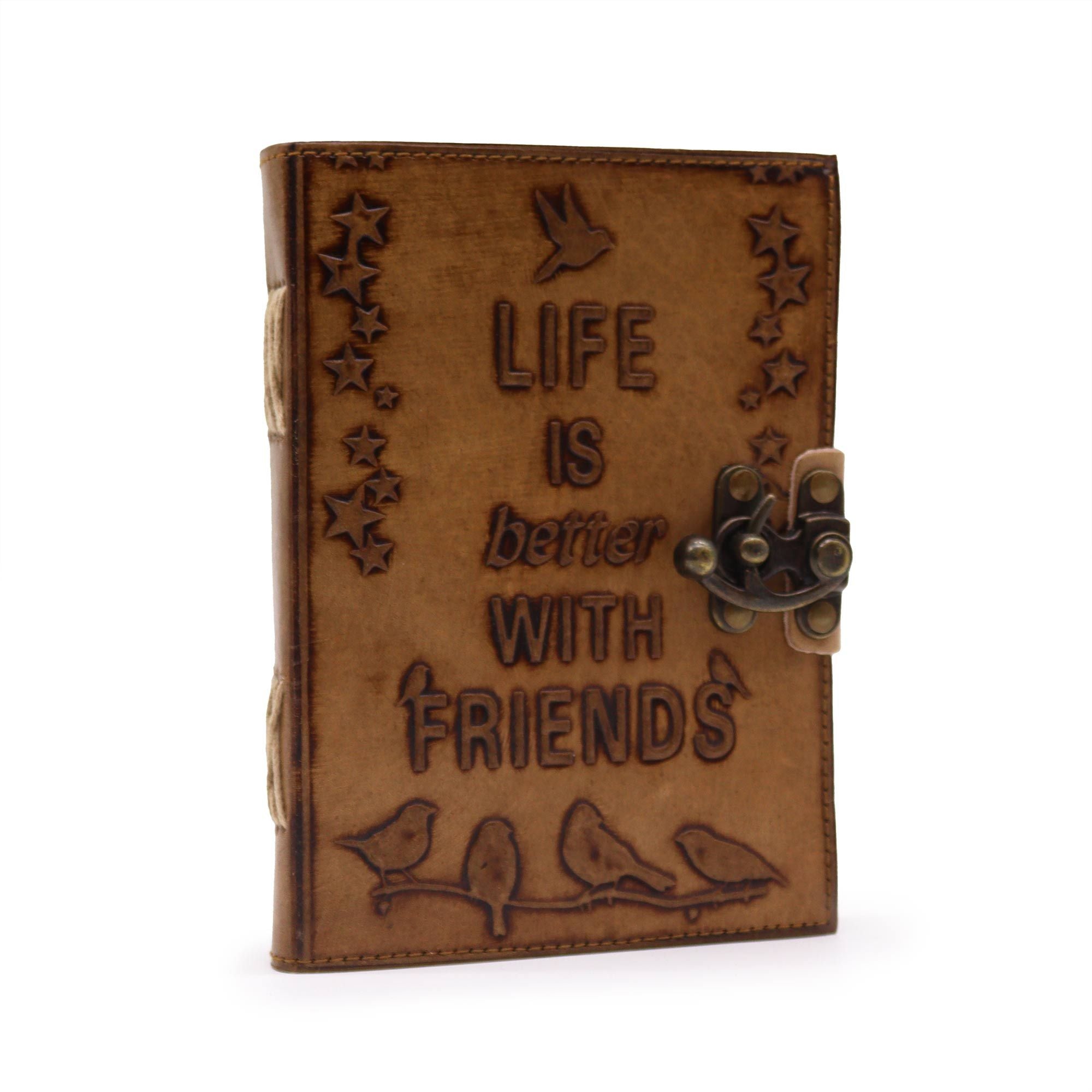 Freundschaftsnotizbuch - Lederjournal mit Vogelmotiv - Hell-Tan - 7x5" - Ideal als Geschenk für nahestehende Menschen mit geprägter Botschaft „Life is Better with Friends“ - 100 leere Seiten, Vintage-Verschluss, kompaktes Format