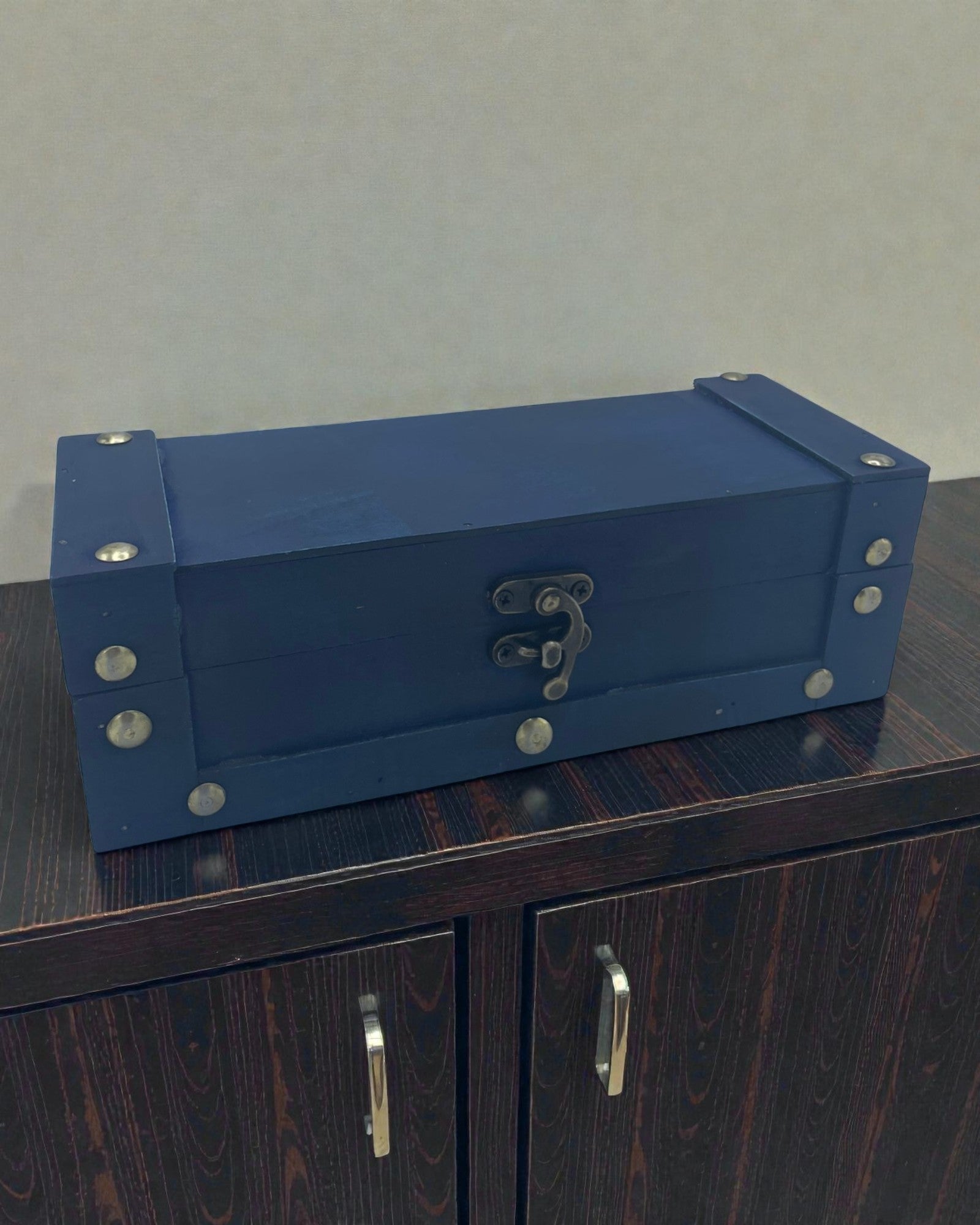 Smukła Arka Oceaniczna – Długa Skrzynka Niebieska