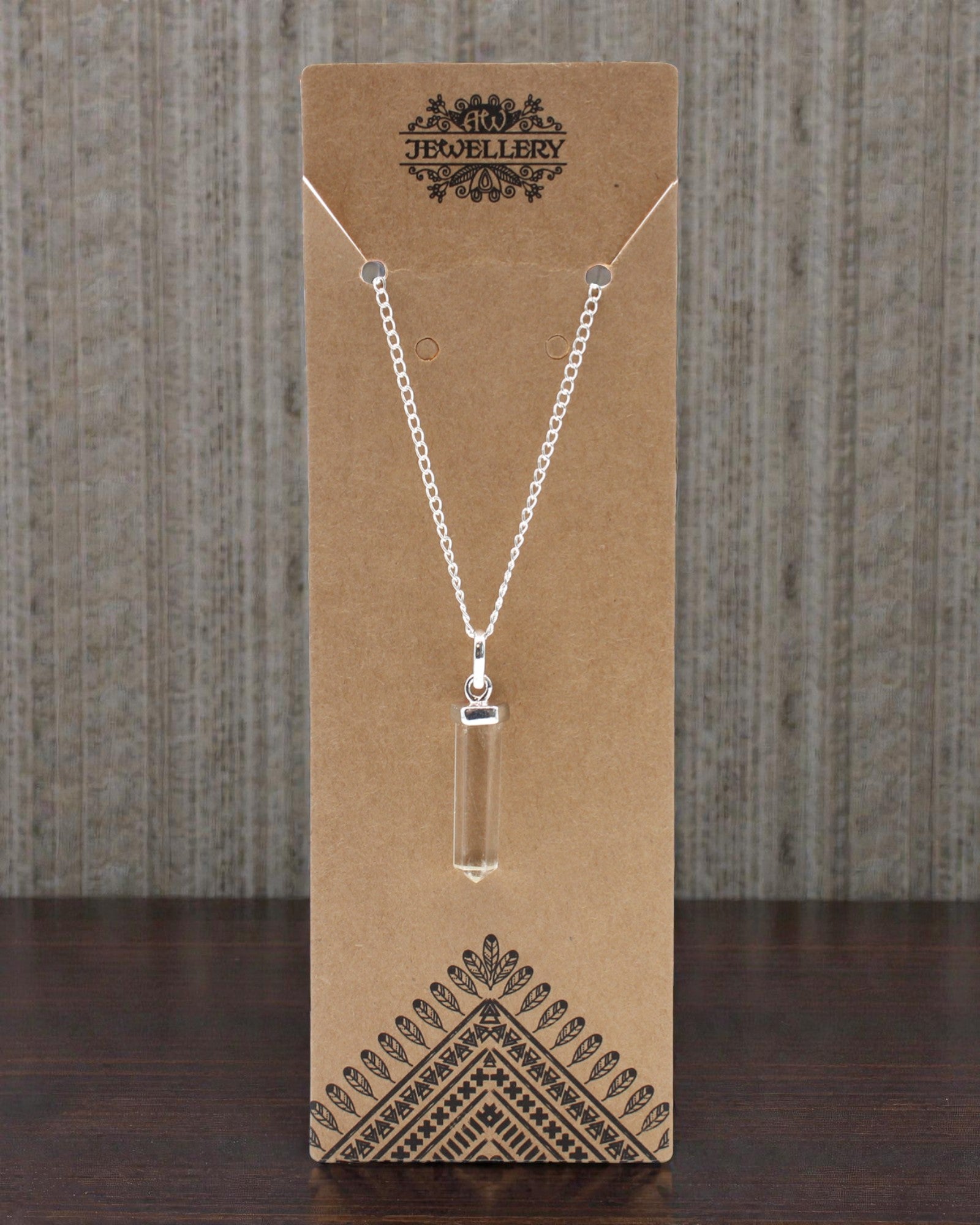 Kristallspitze – Klassischer Spitzenanhänger aus Bergkristall