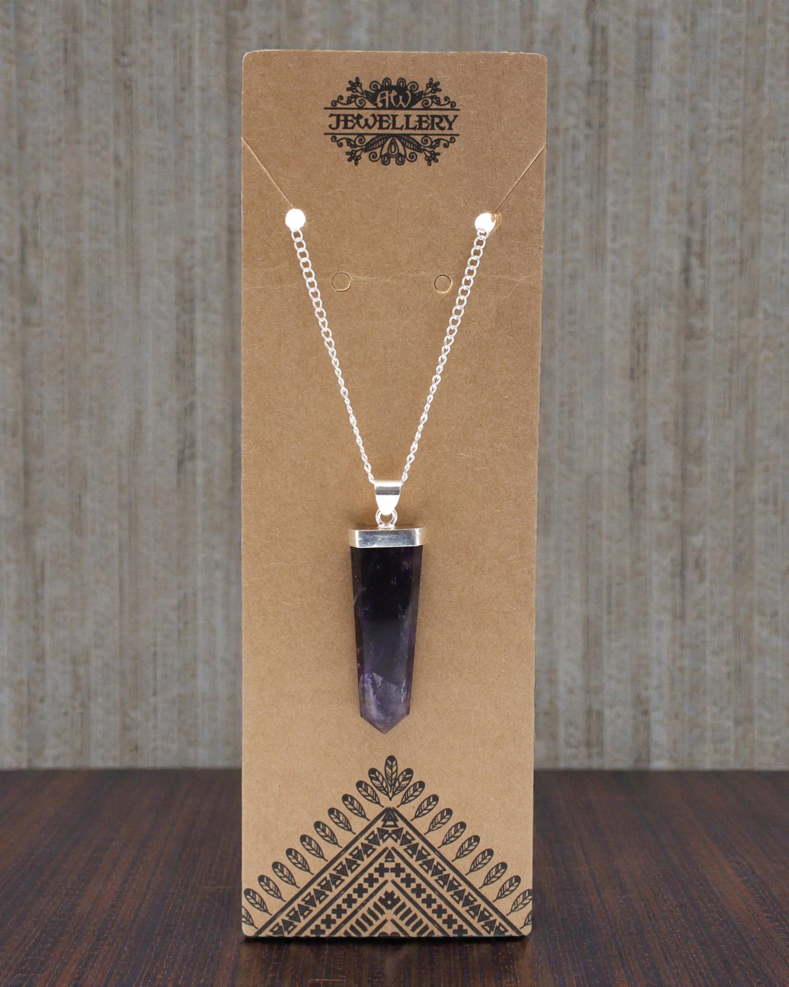 Violet Ray – Flacher Amethyst-Anhänger im Kristallschliff