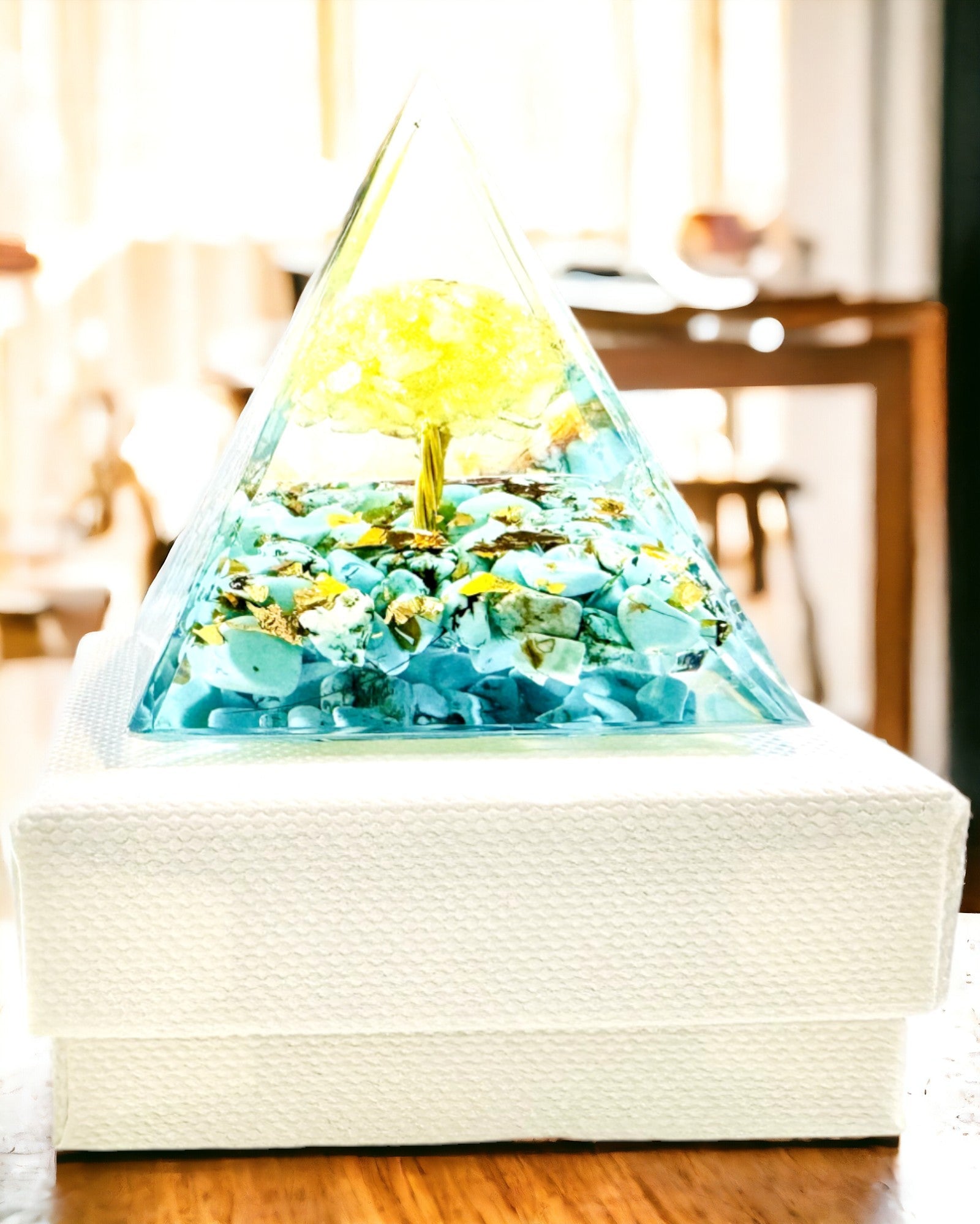 Orgonit-Pyramide mit Citrin und Türkis – Chakra-Energie-Generator, Reiki-Werkzeug, Meditationsdekoration