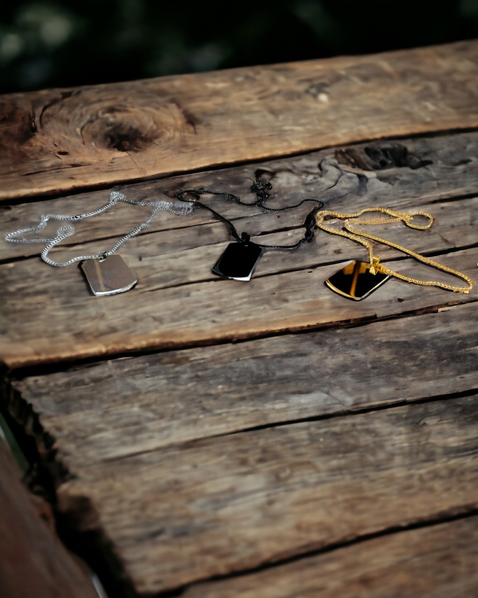 Halskette mit Dog Tag "Drei Schattierungen des Stils" - Erkennungsmarke - Eleganter Anhänger aus Edelstahl mit Gravuroption