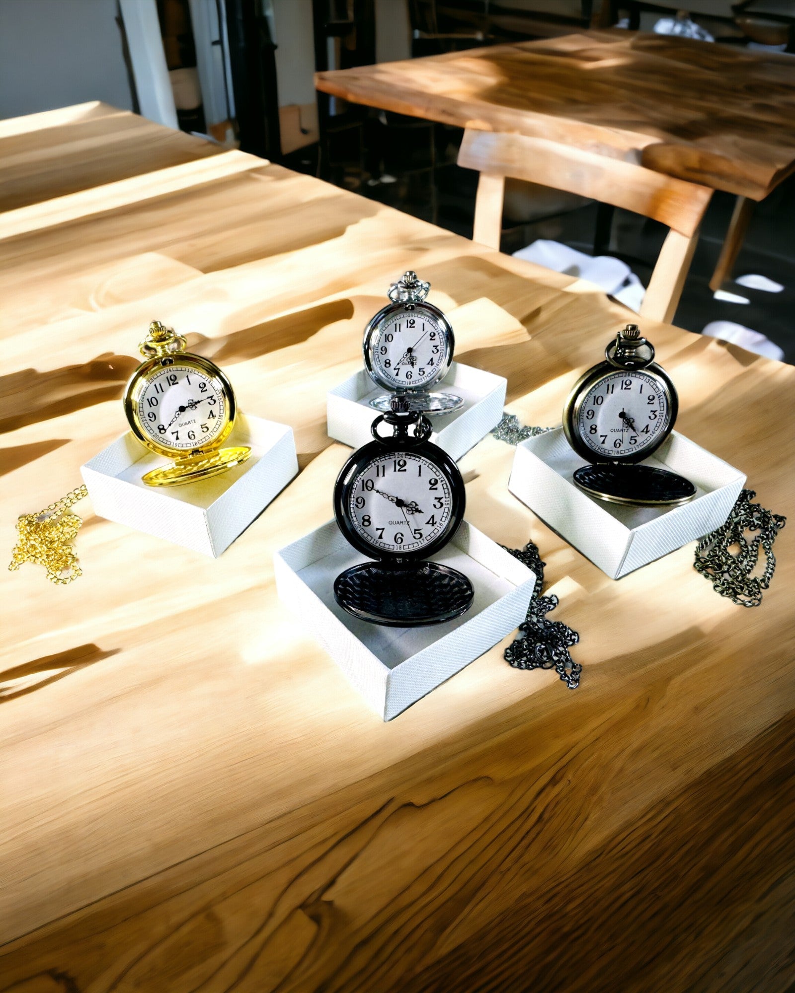Goldfarbene Vintage-Taschenuhr mit Gravurmöglichkeit