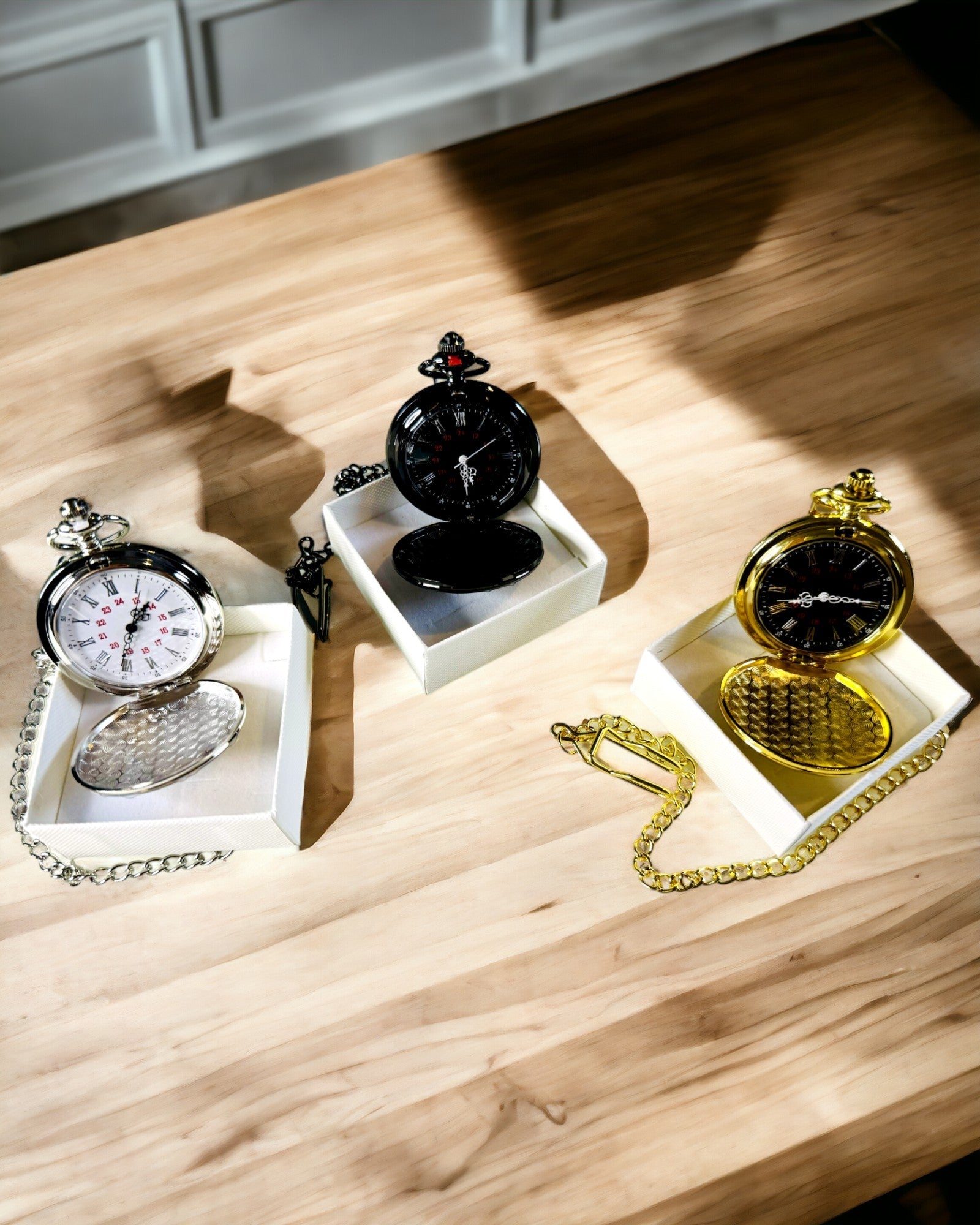 Goldfarbene Taschenuhr mit Gravurmöglichkeit