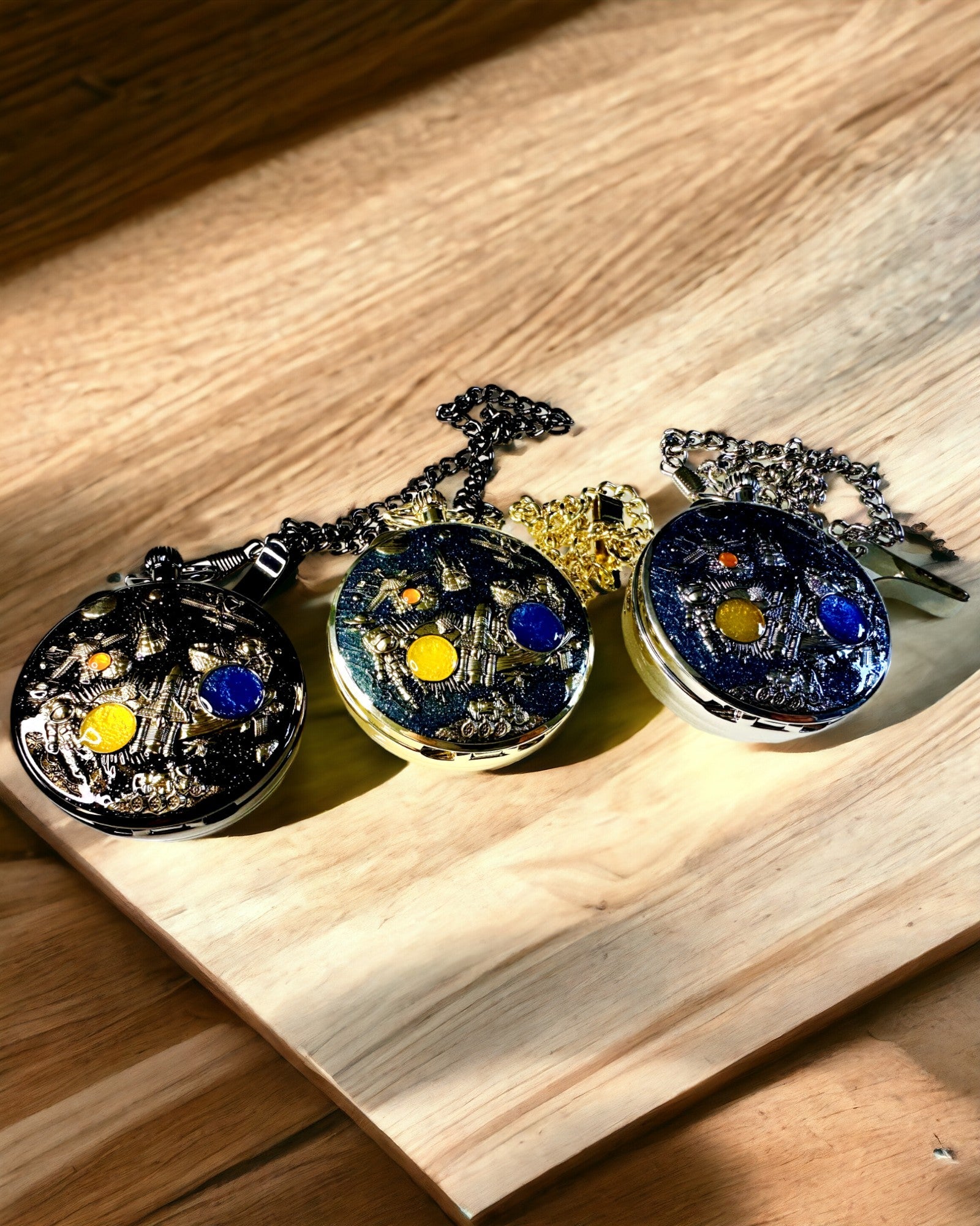 Taschenuhr "Astrum Temporis" - Silberrahmen. Möglichkeit zur Personalisierung mit Gravur