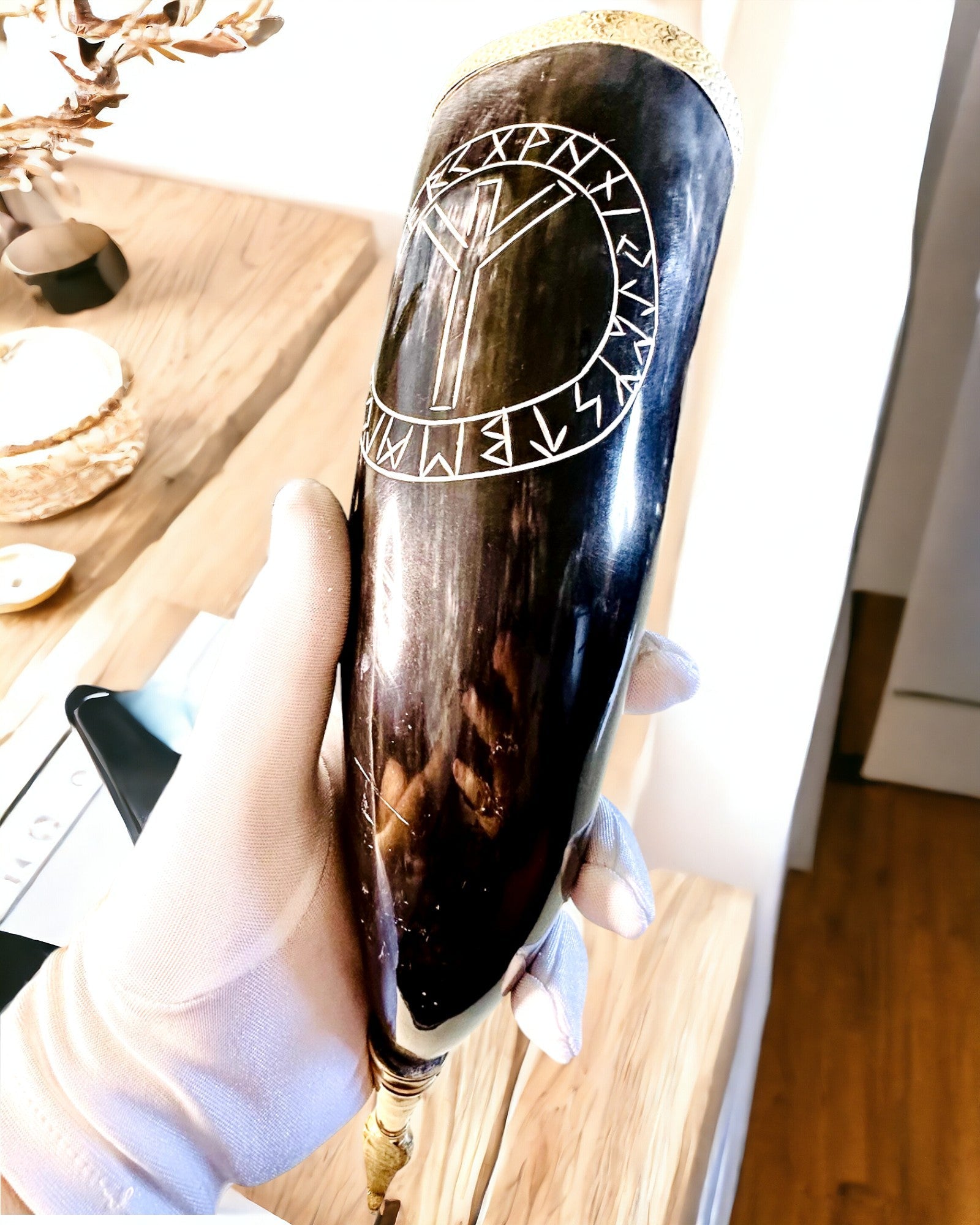 Hornbecher "Viking Valor" - Handgraviert, Premium Qualität - 4 Varianten zur Auswahl