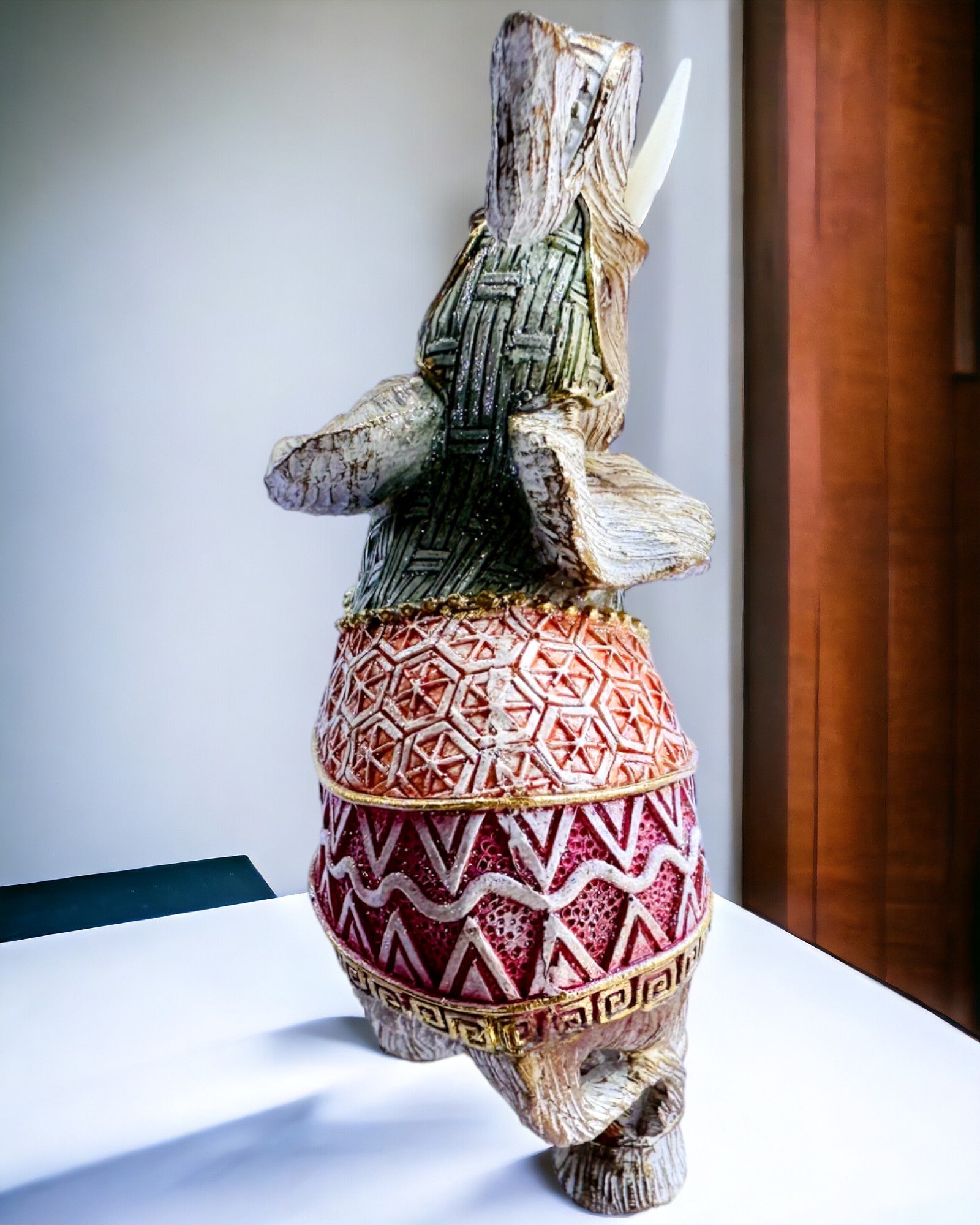 Elefantenwächter – Dekorativer Elefant aus Harz mit Gravurmöglichkeit