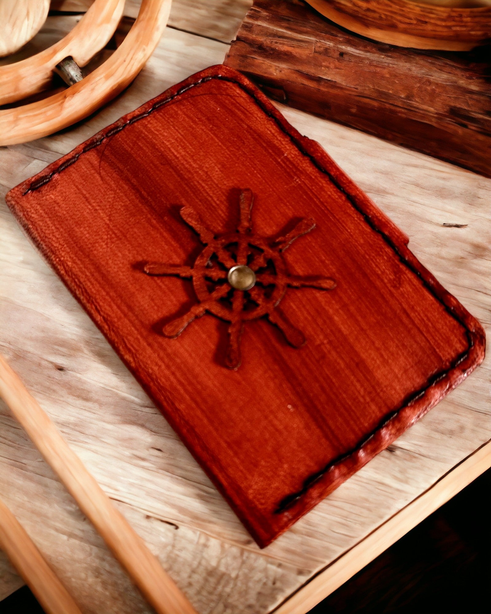 Kommandantenetui – Handgefertigtes Etui für Taschenuhr oder Kompass mit Personalisierungsmöglichkeit