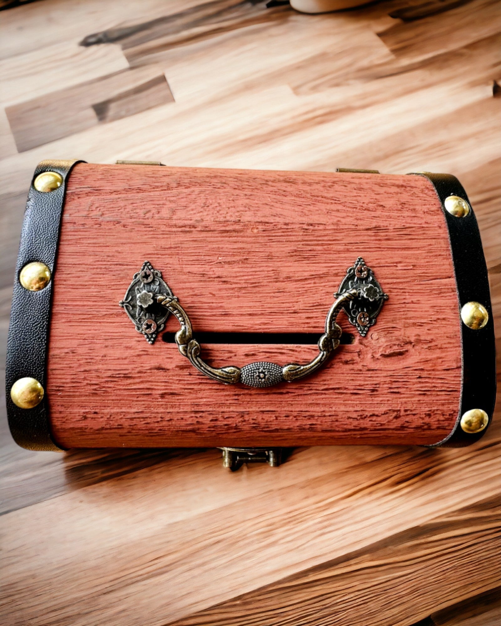 Magische Schatztruhe - Spardose, Personalisierung mit Gravur