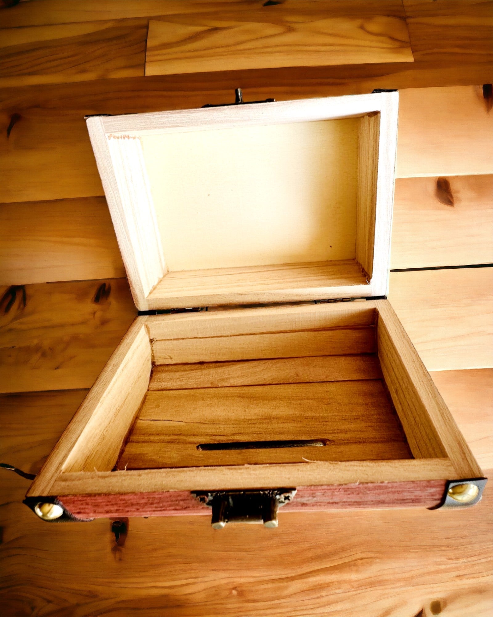 Magische Schatztruhe - Spardose, Personalisierung mit Gravur