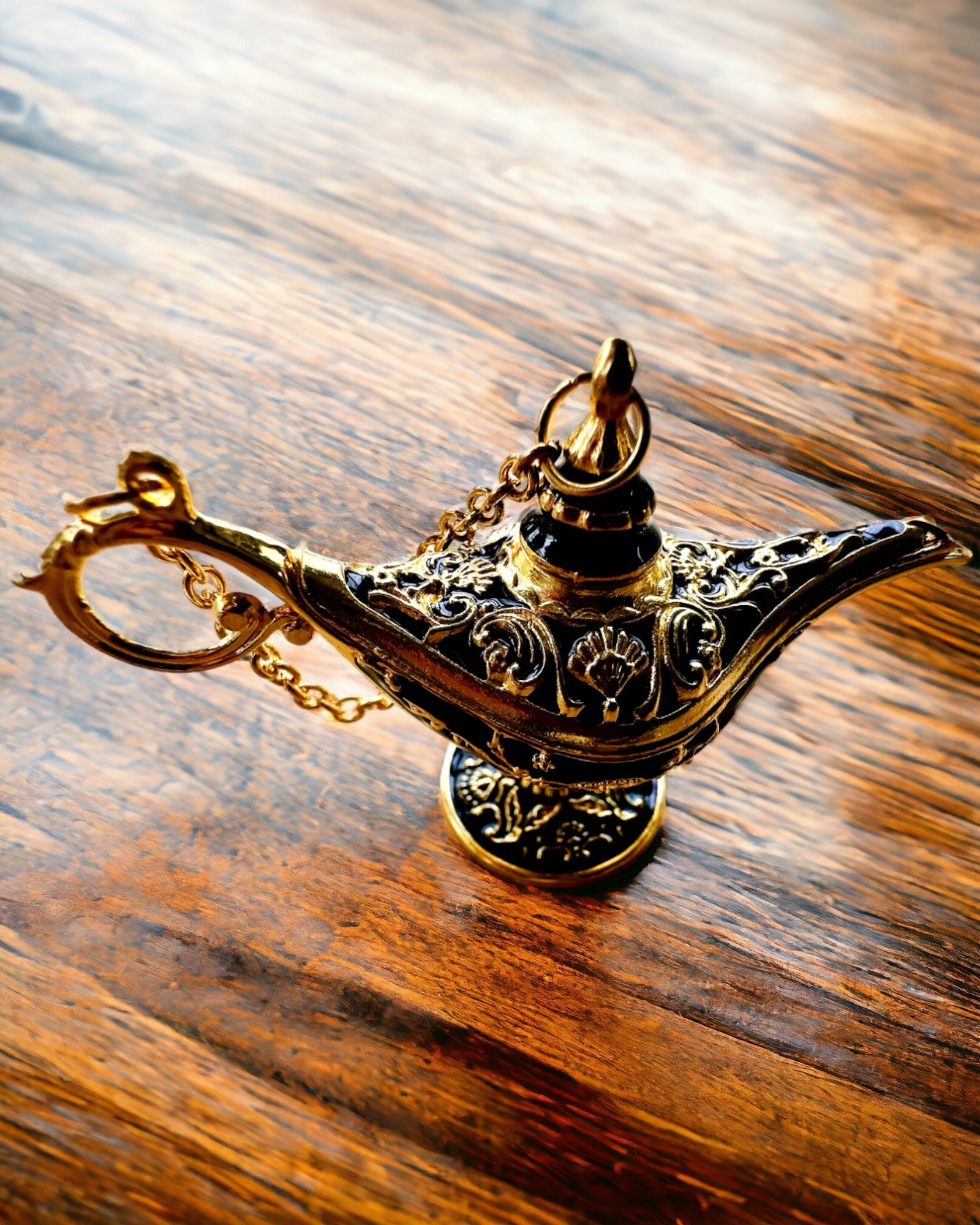 Kleine 4 cm Magische Lampe von Aladin, Schlüsselanhänger, 6 Farbvarianten - Verzauberte Erinnerungen, Personalisierung mit Gravur