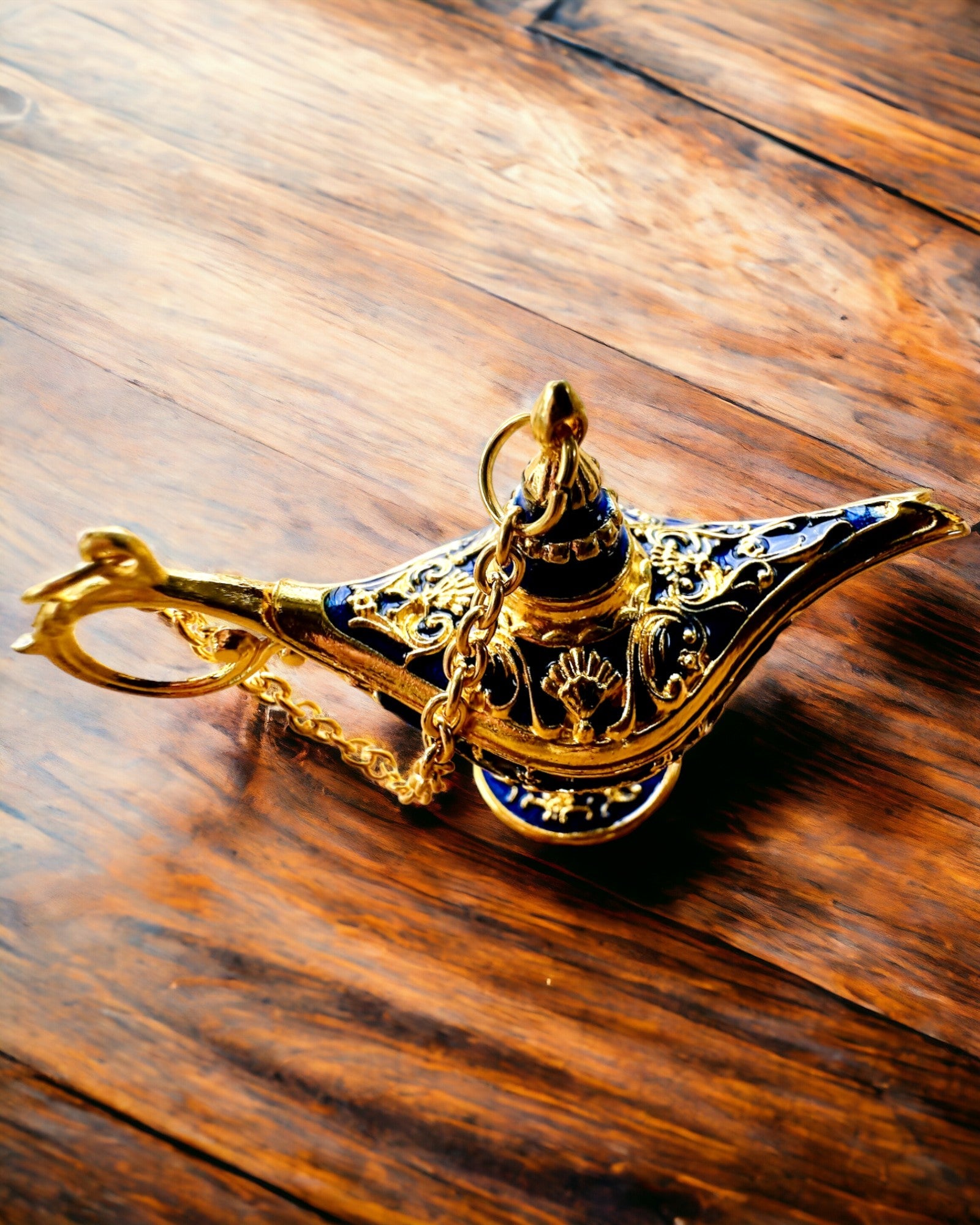 Kleine 4 cm Magische Lampe von Aladin, Schlüsselanhänger, 6 Farbvarianten - Verzauberte Erinnerungen, Personalisierung mit Gravur