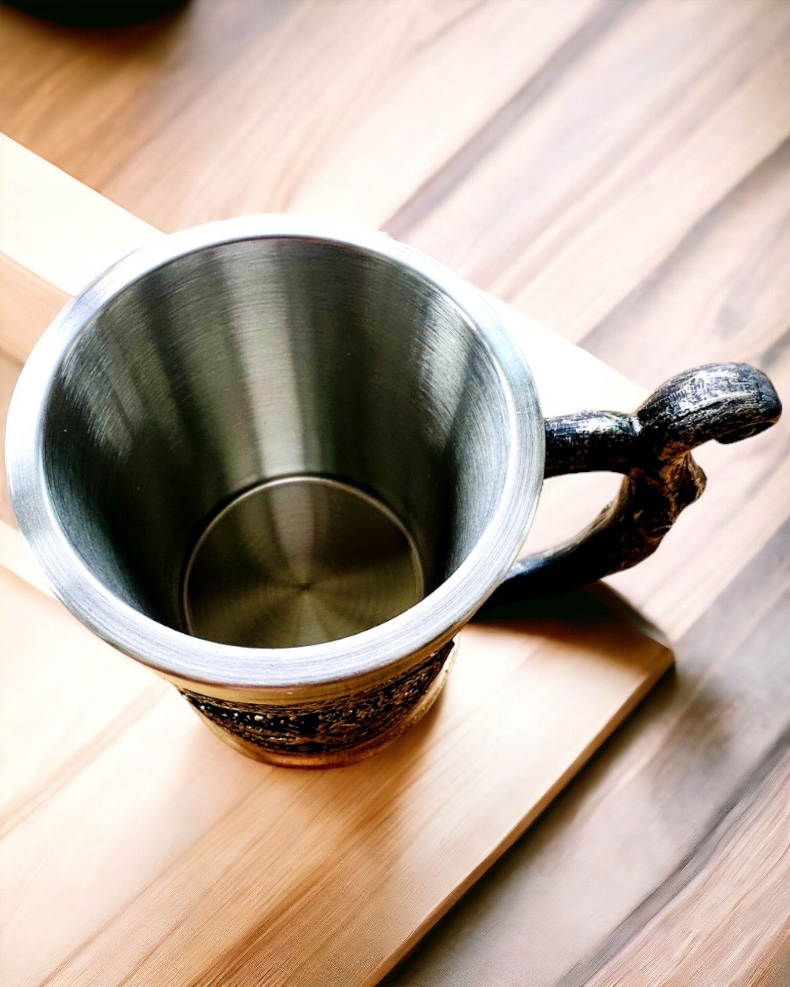 Nordischer Becher Weltenbaum - Meisterhafte Ausführung, 600 ml, Personalisierung mit Gravur möglich