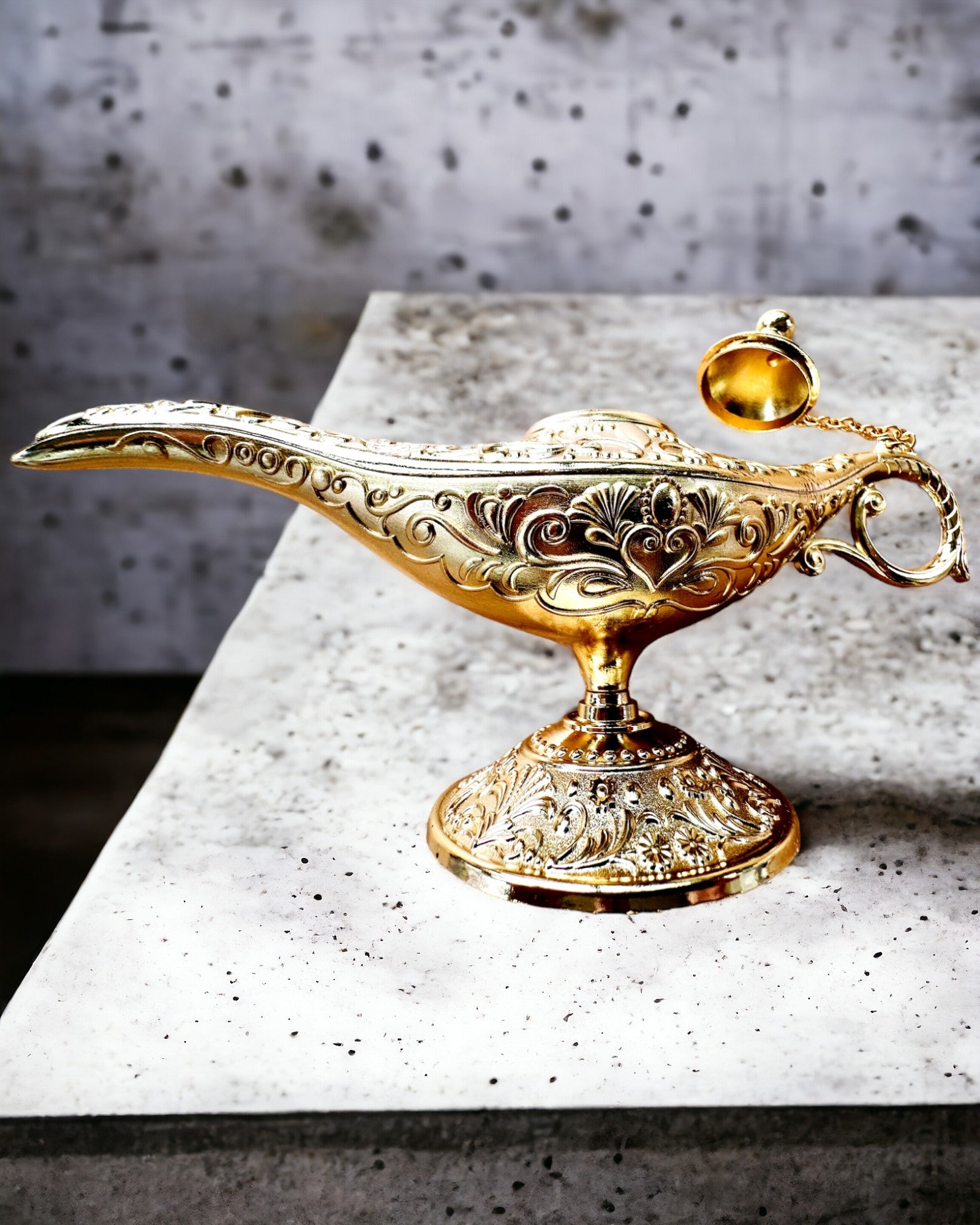 Magische Aladins Lampe mit Gravuroption - Klassische Goldene Variante, durchzogen