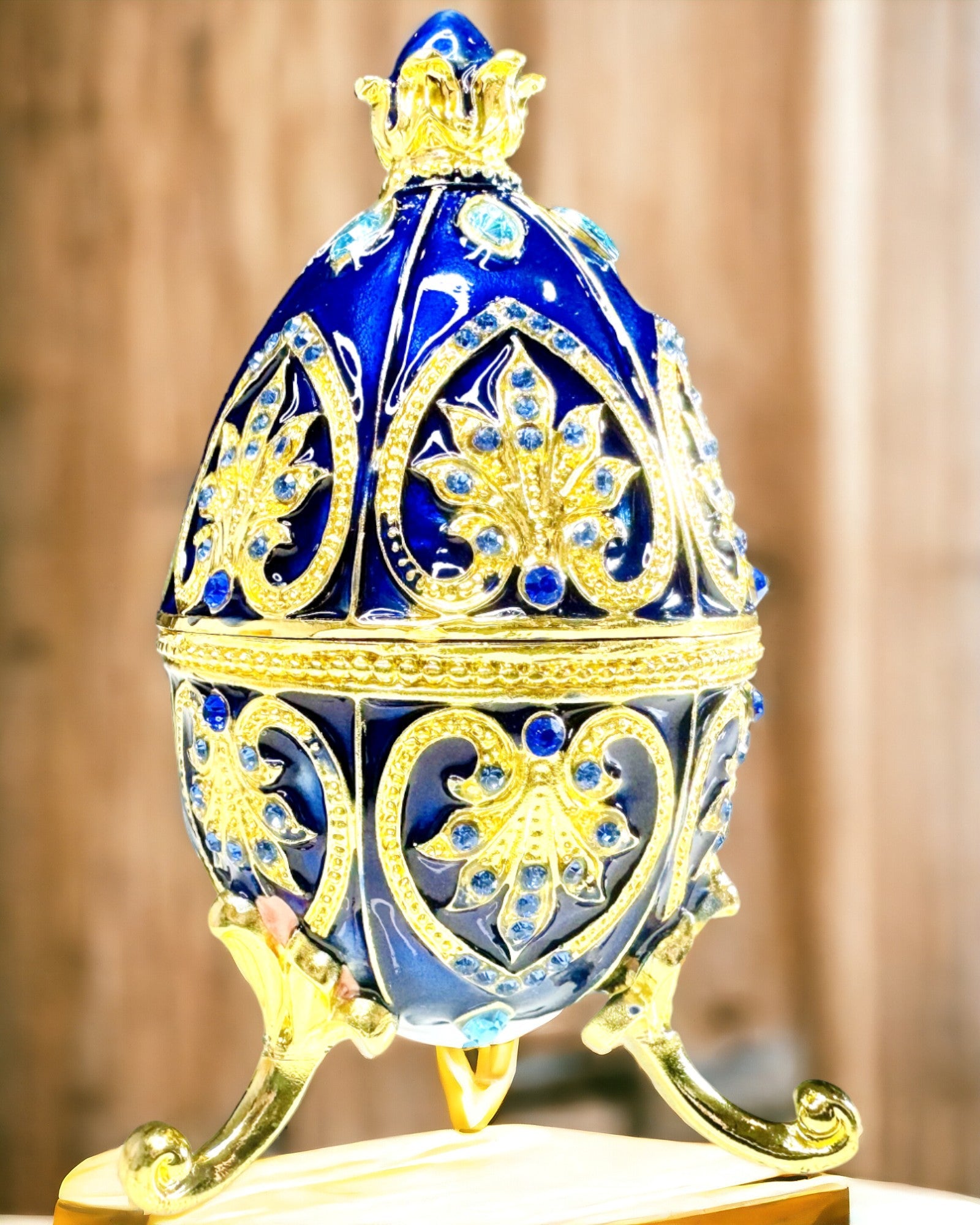 Exklusives Fabergé-Ei - dunkelblaue Farbe – Dekorative Schmuckschatulle aus Emaille