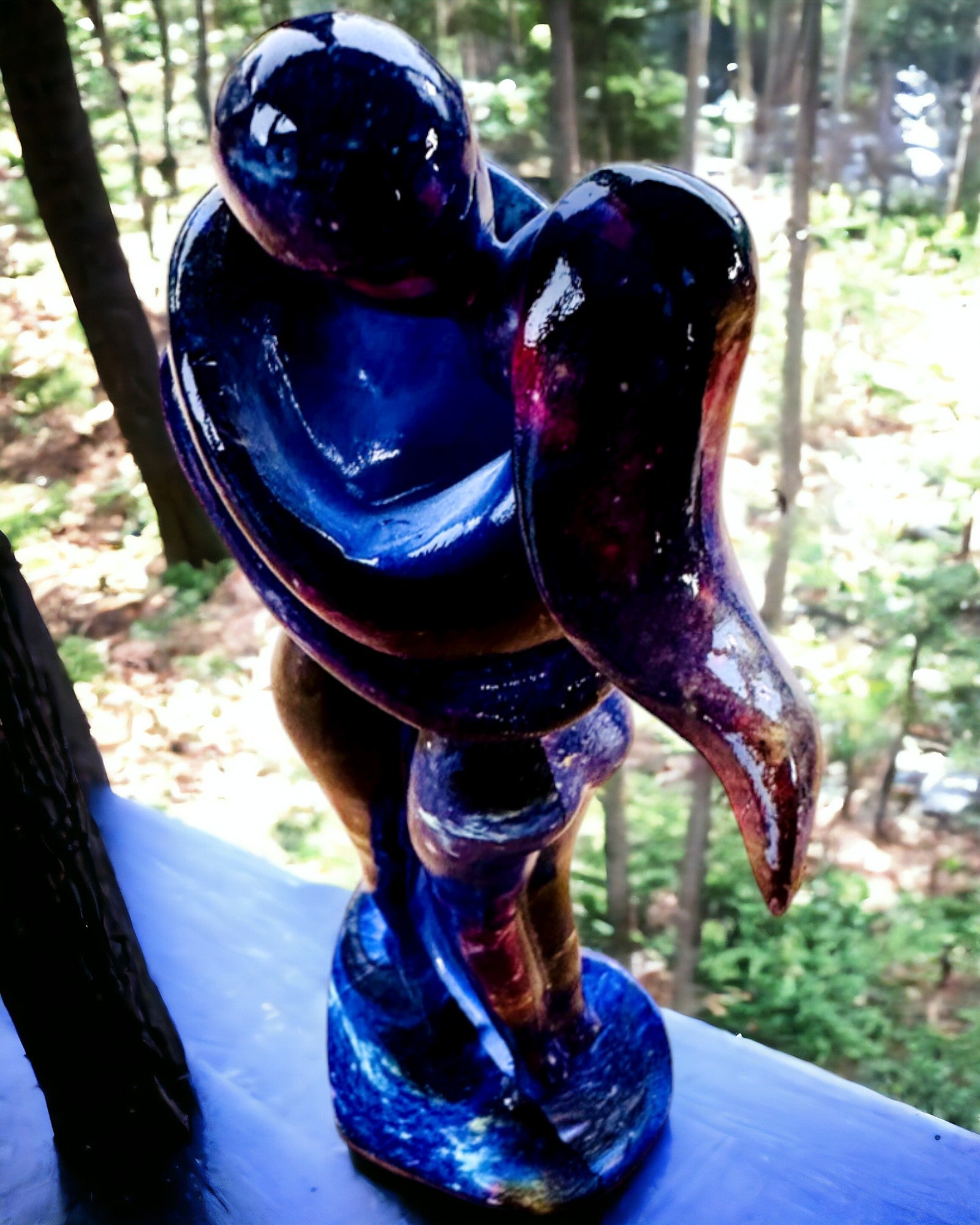 Kosmische Umarmung - Harzfigur mit Gravuroption