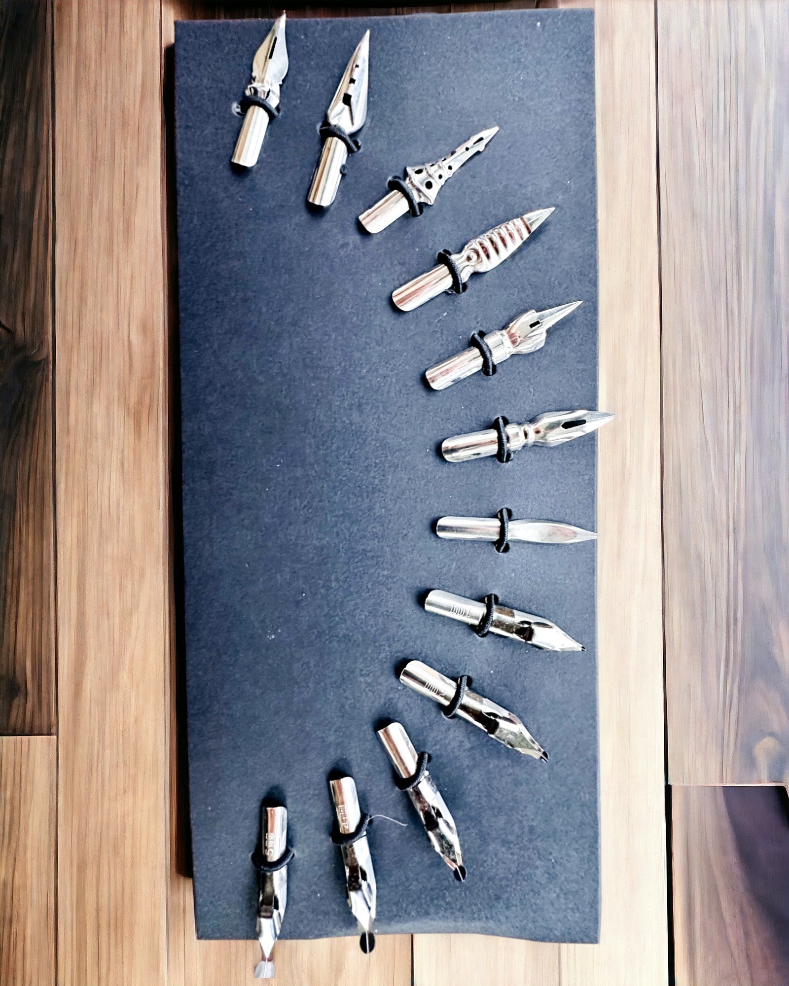 Exklusives Kalligrafie-Set, Tauchfederhalter und Tinten-Set, Personalisierung mit Gravur