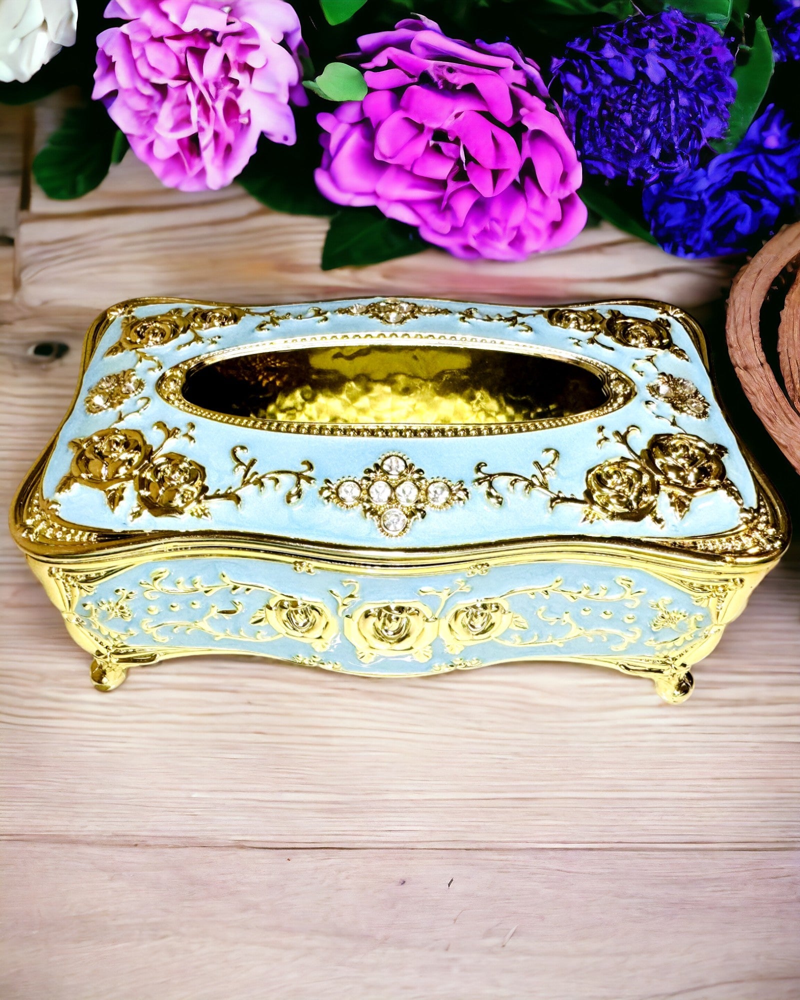 Luxus-Taschentuchbox mit geprägtem Rosenmuster und eleganten Griffen