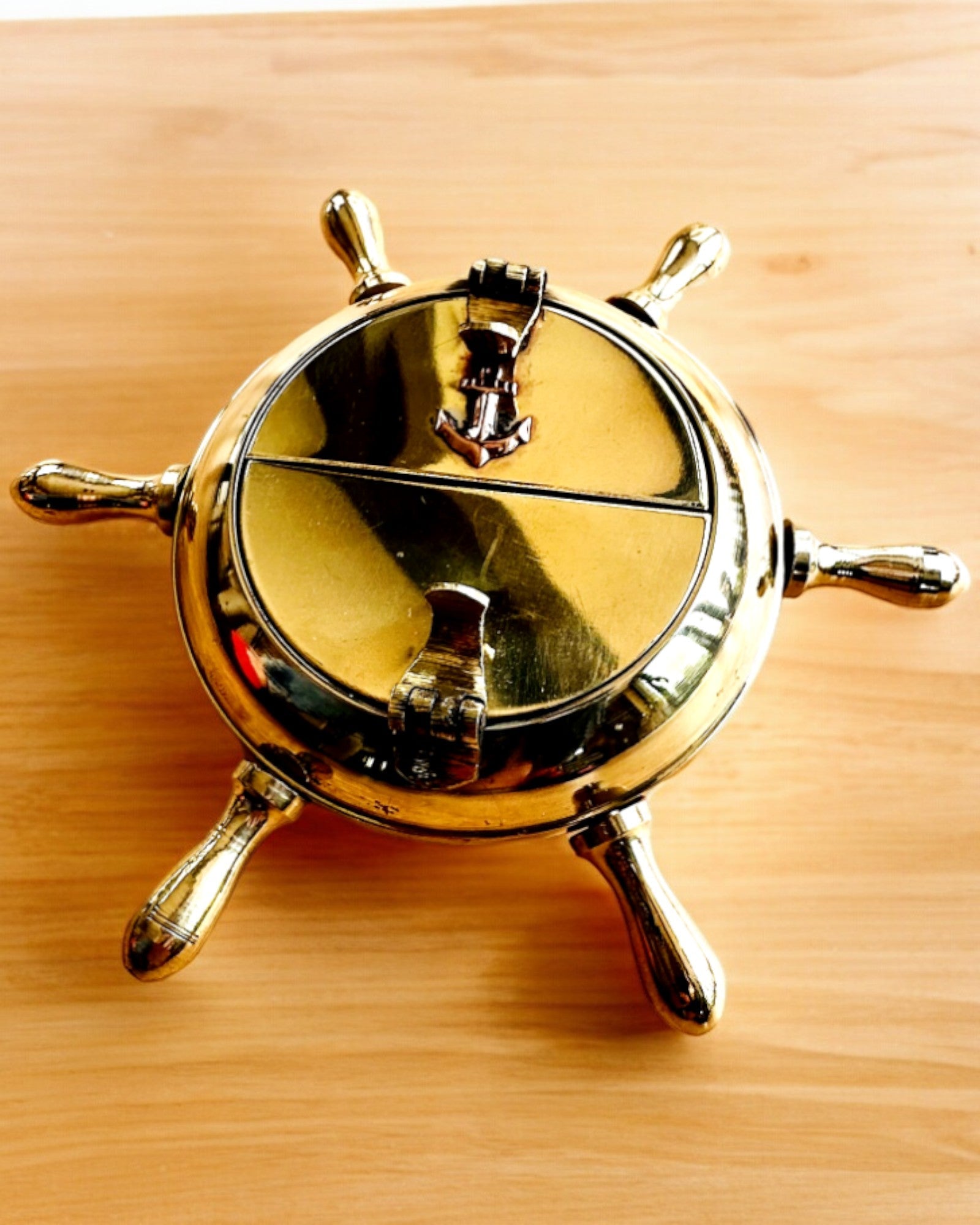 Messing-Kapitäns-Aschenbecher - Option zur Personalisierung als Geschenk mit Gravur, handgefertigt