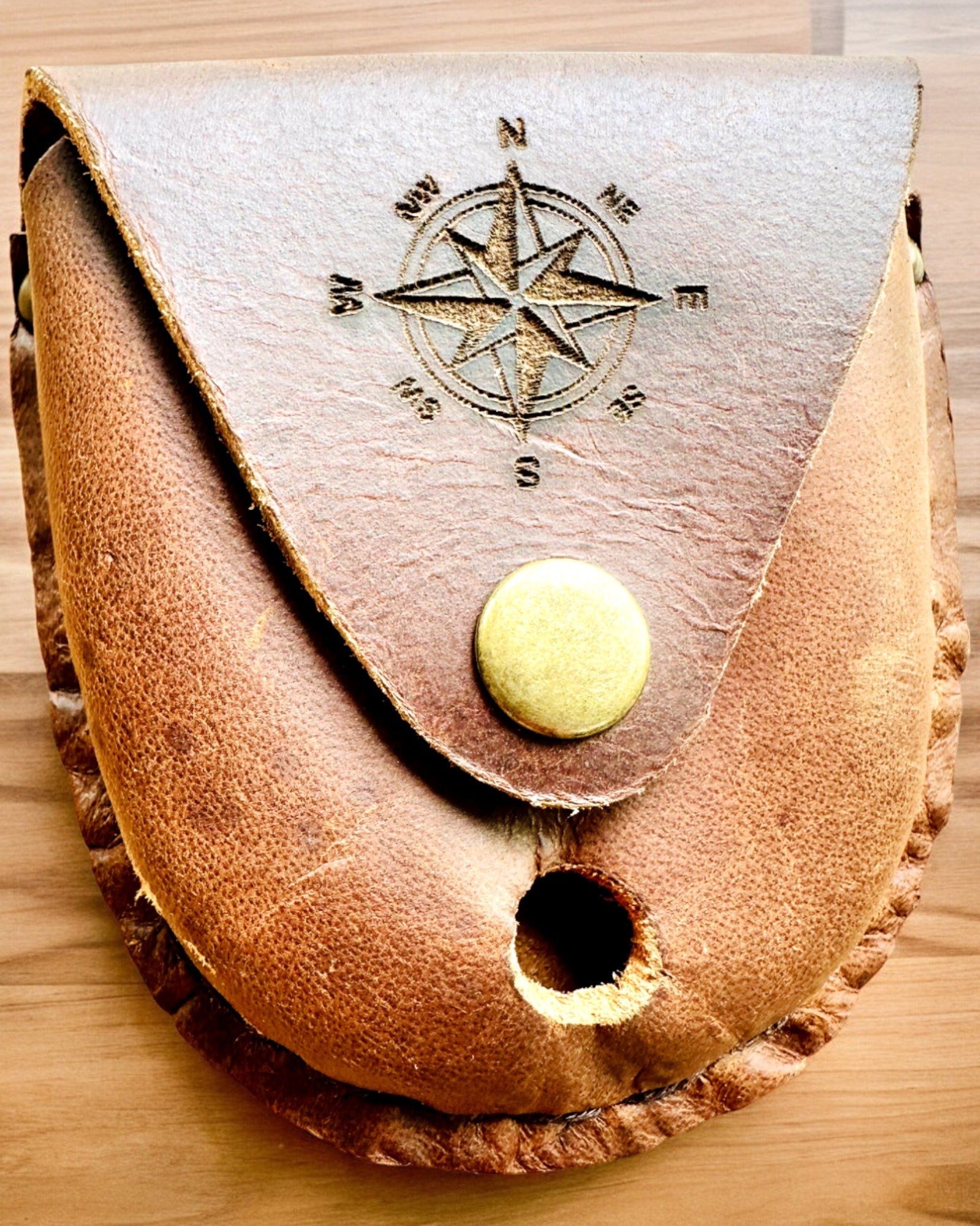 Lederetui "Entdecker" - für Kompaktkompass oder Taschenuhr - Personalisierung mit Gravur möglich