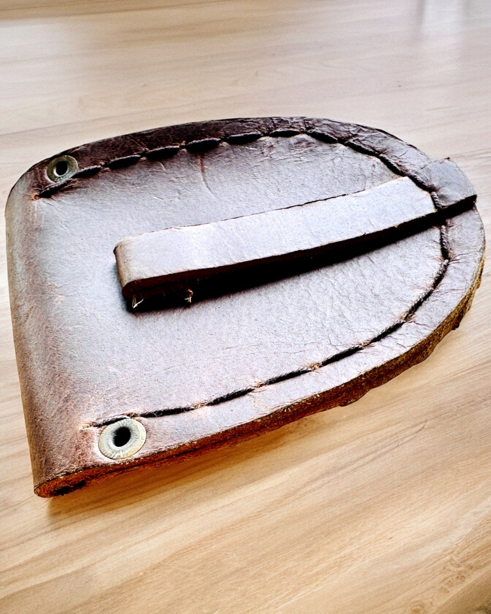 Lederetui "Entdecker" - für Kompaktkompass oder Taschenuhr - Personalisierung mit Gravur möglich