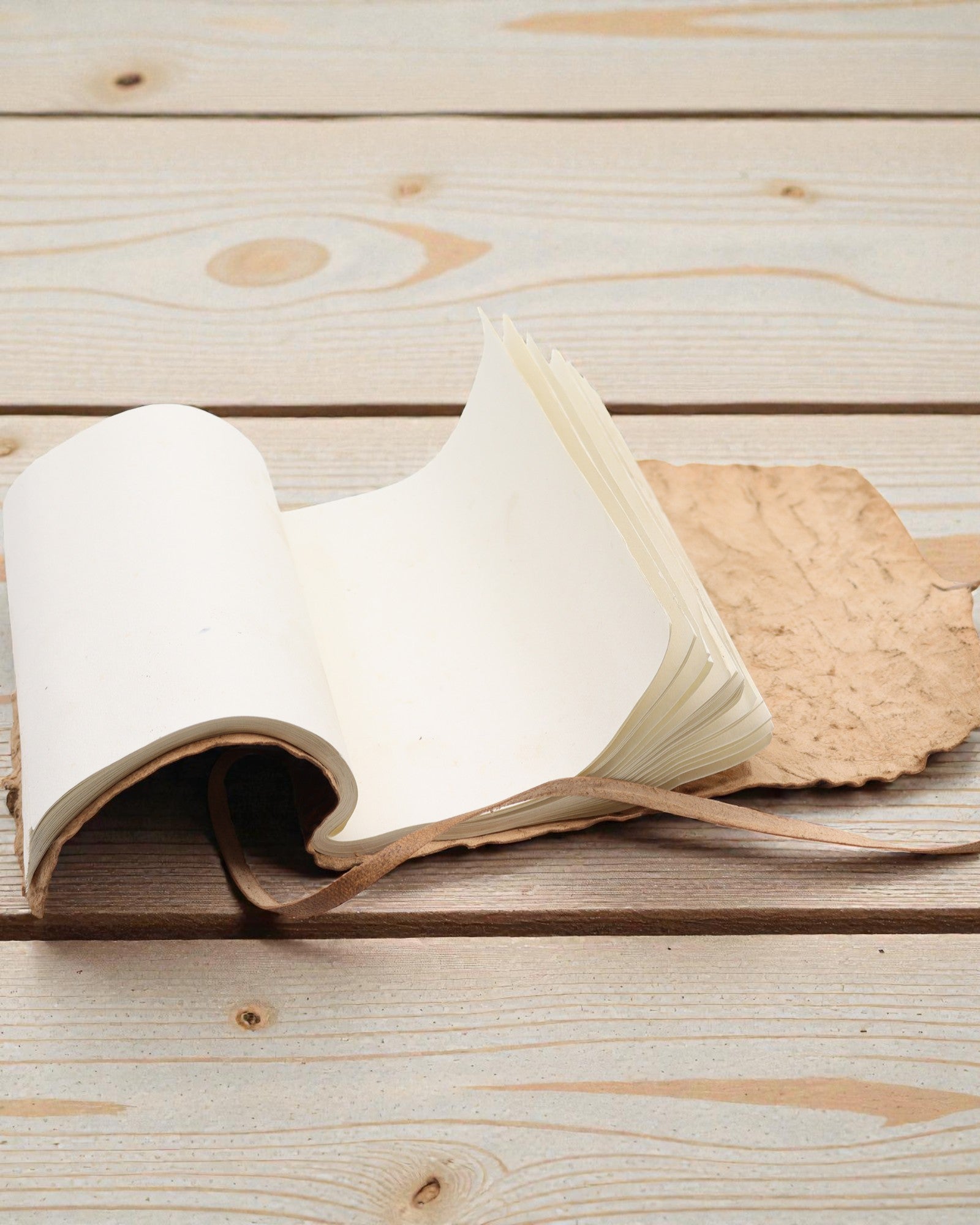 Aufrollbares Reise-Notizbuch aus Leder – Natur (21 x 15 cm)