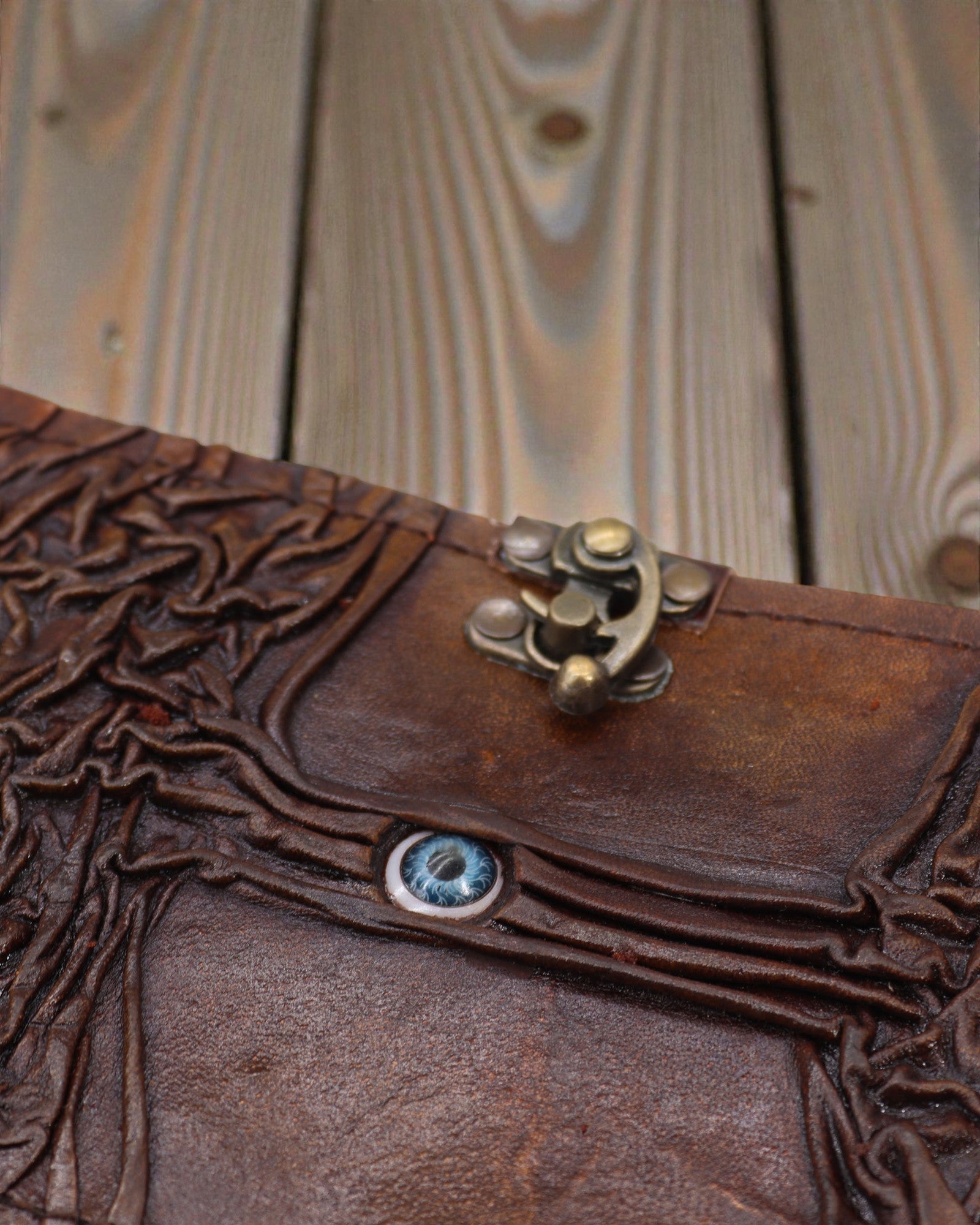 Arbor Oculus – Leder-Notizbuch „Baum des Lebens“ mit bösem Blick