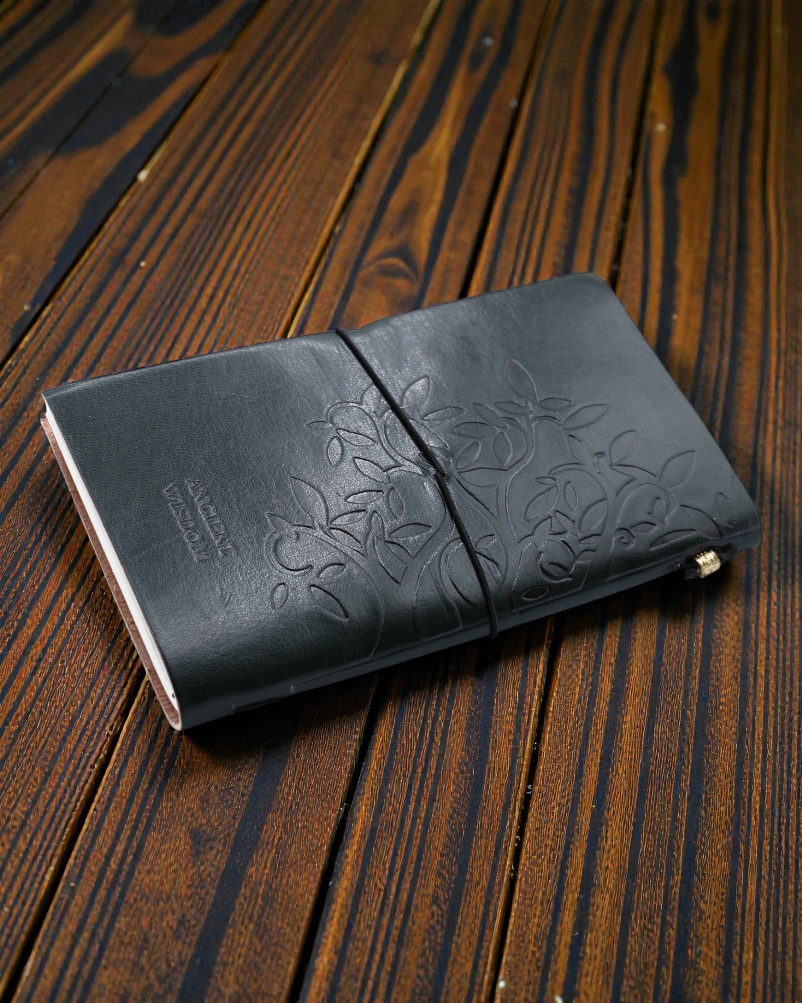 Handgefertigtes ledernens Notizbuch „Grüne Weisheit“ – Baum des Lebens (80 Seiten)